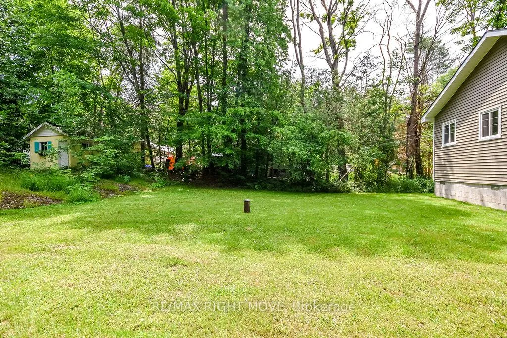 Photo 43 of 1627 Canning Road N, Gravenhurst, Morrison — HOMEH