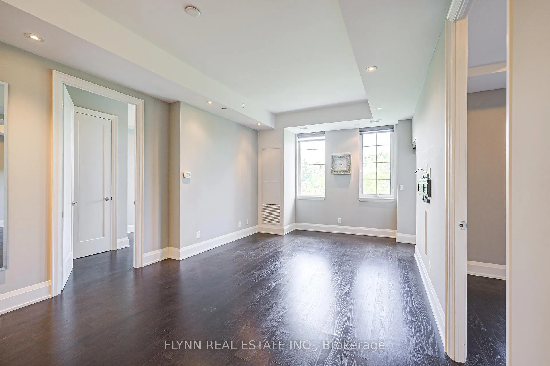 Photo 3 of Unit 324, 20 Fred Varley Drive, Markham, Unionville — HOMEH