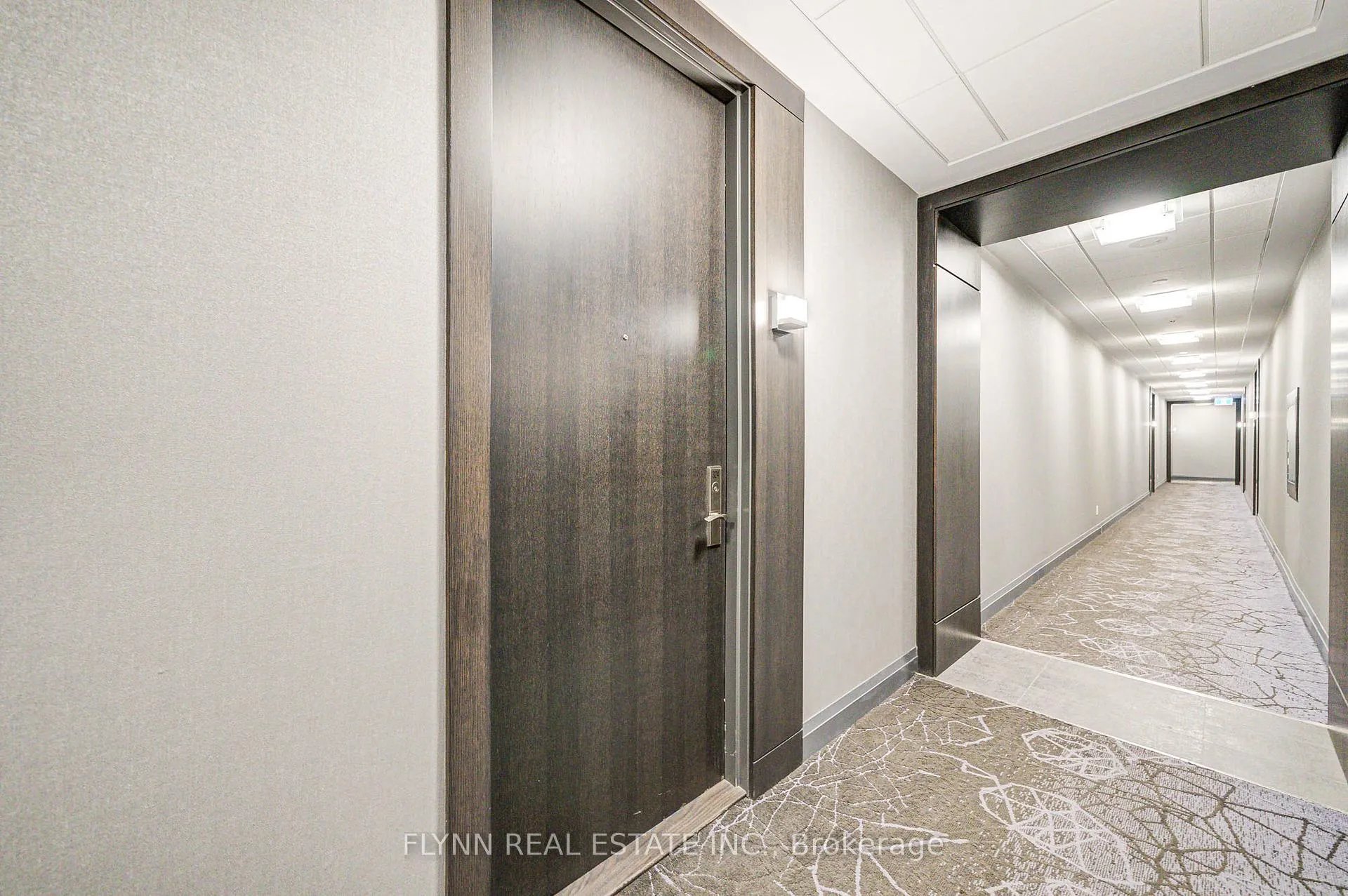 Photo 10 of Unit 324, 20 Fred Varley Drive, Markham, Unionville — HOMEH