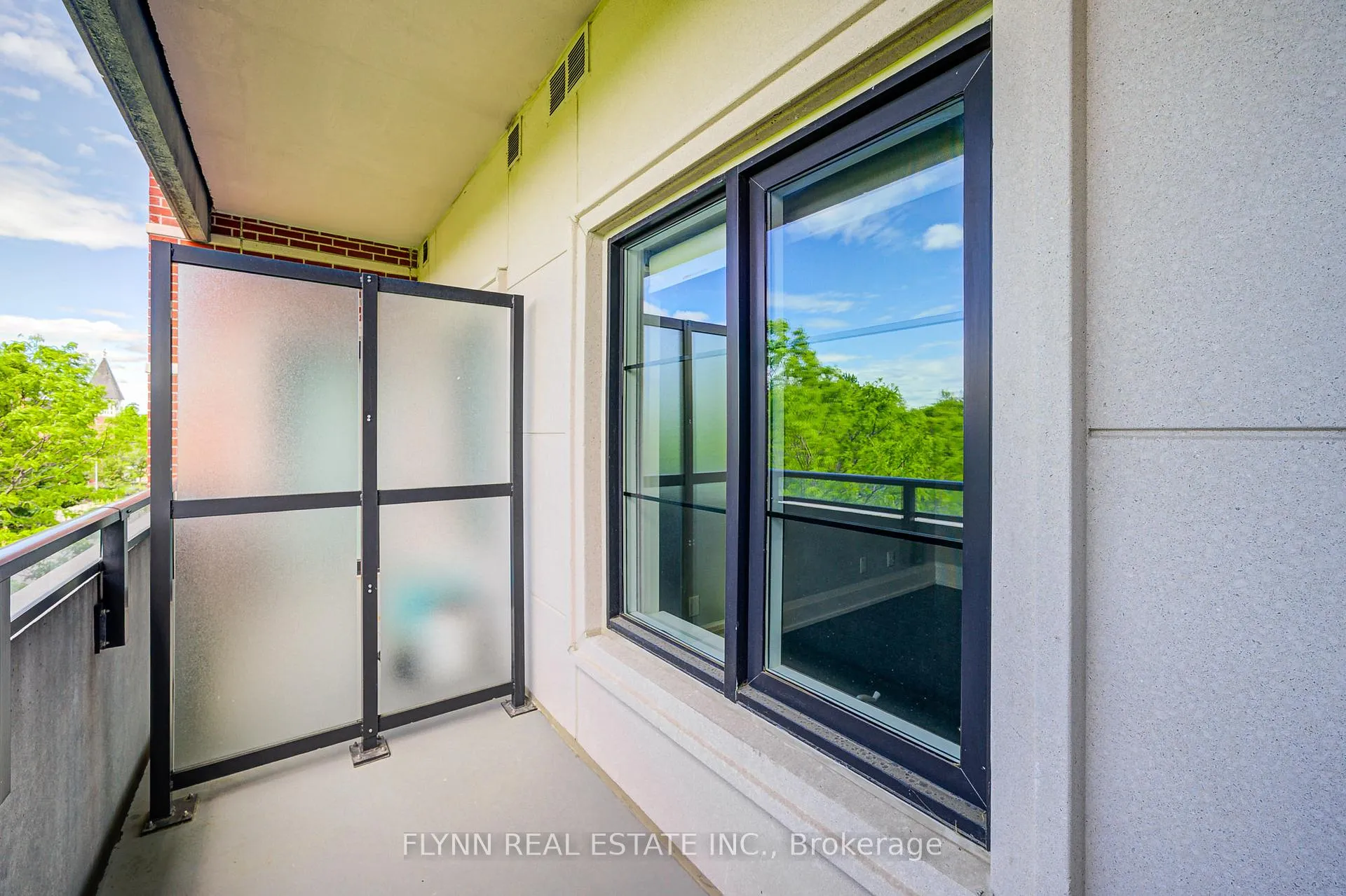Photo 16 of Unit 324, 20 Fred Varley Drive, Markham, Unionville — HOMEH