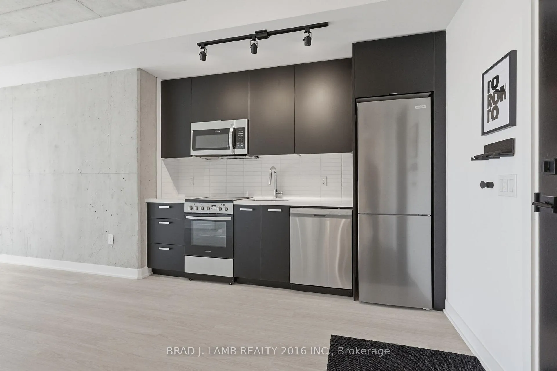 Photo 2 of Unit 1303, 284 King Street E, Toronto, Moss Park — HOMEH
