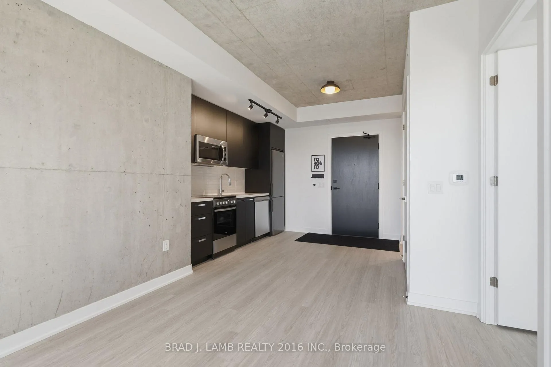 Photo 5 of Unit 1303, 284 King Street E, Toronto, Moss Park — HOMEH