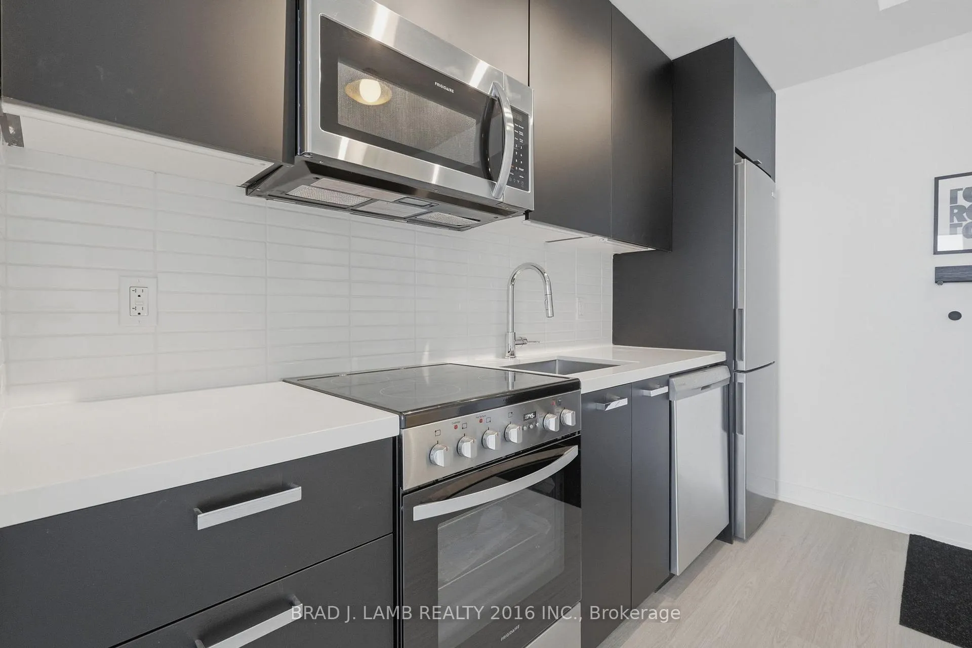 Photo 7 of Unit 1303, 284 King Street E, Toronto, Moss Park — HOMEH