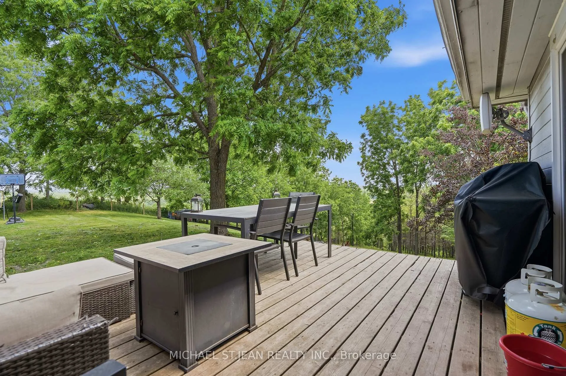 Photo 39 of 1314 Safari Road, Hamilton, Rural Flamborough — HOMEH