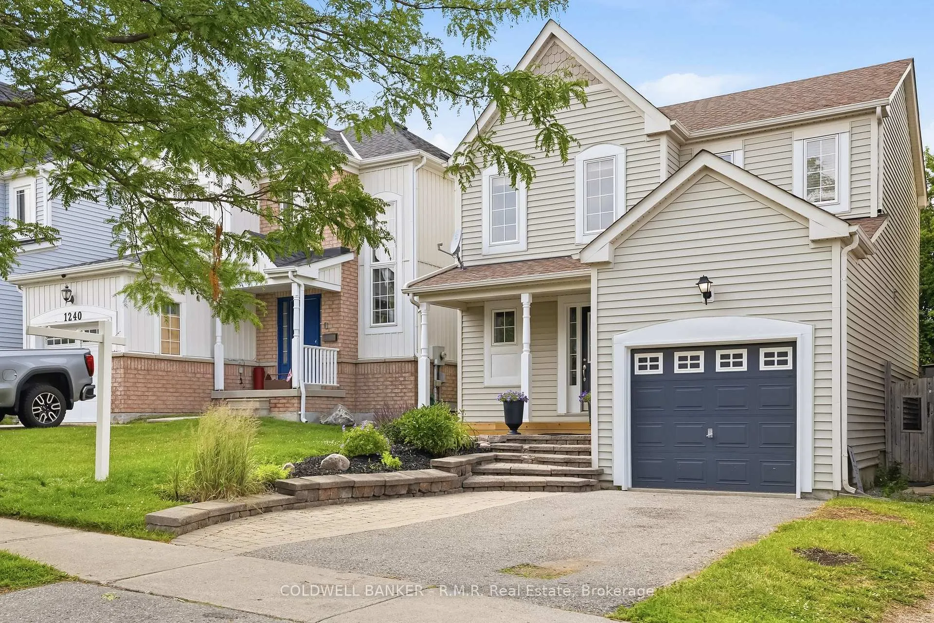 Photo 3 of 1244 Ashgrove Crescent, Oshawa, Pinecrest — HOMEH