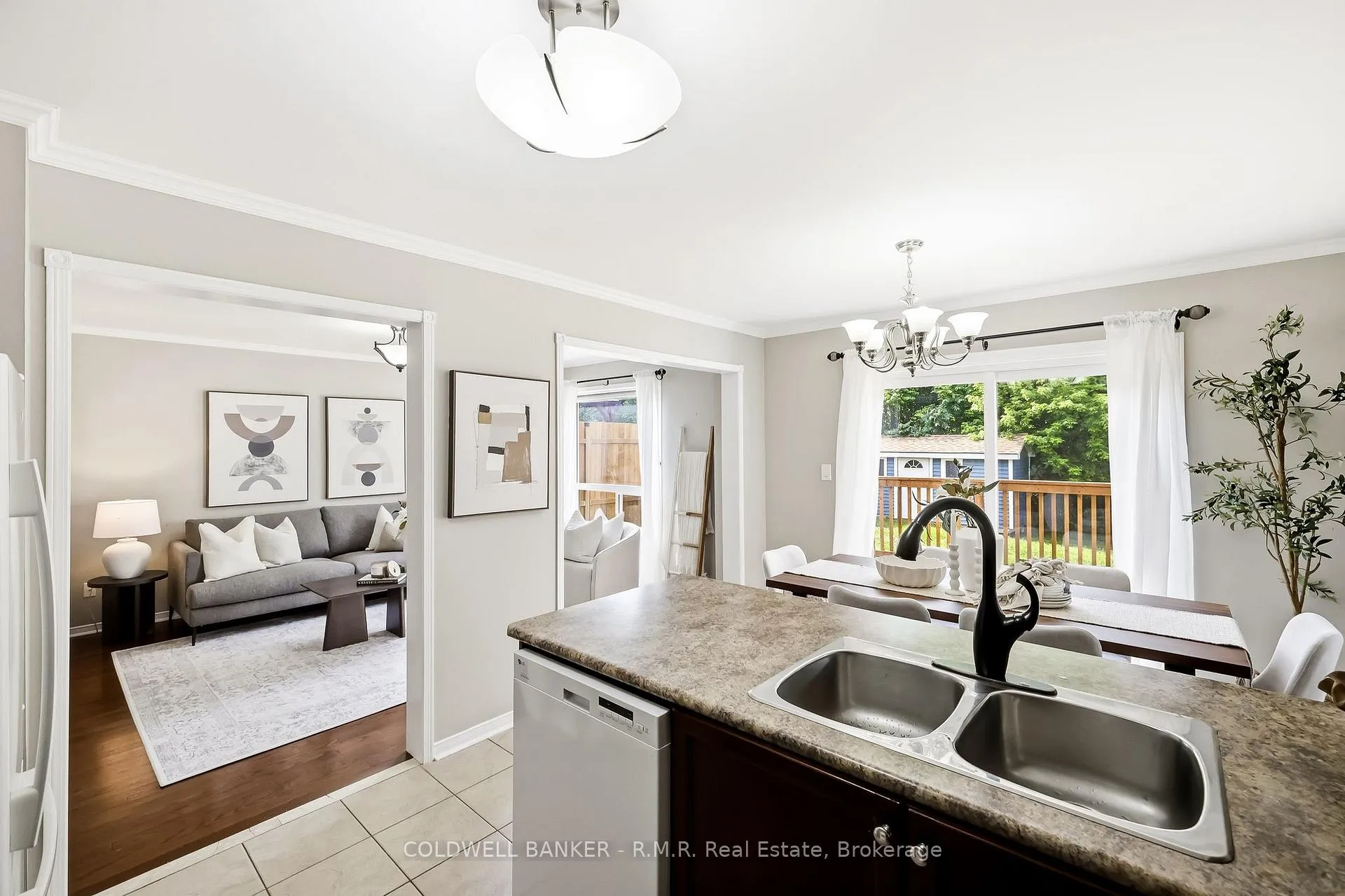 Photo 20 of 1244 Ashgrove Crescent, Oshawa, Pinecrest — HOMEH