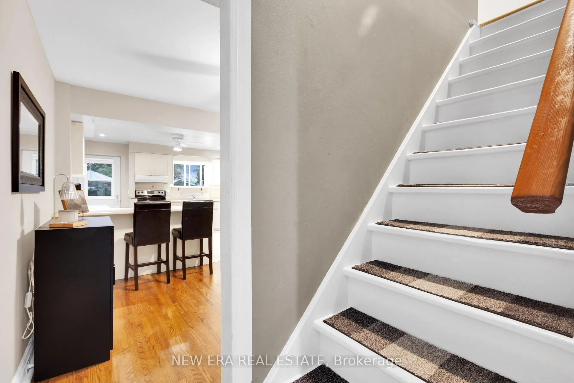 Photo 6 of 8 Page Avenue, Toronto, Runnymede-Bloor West Village — HOMEH