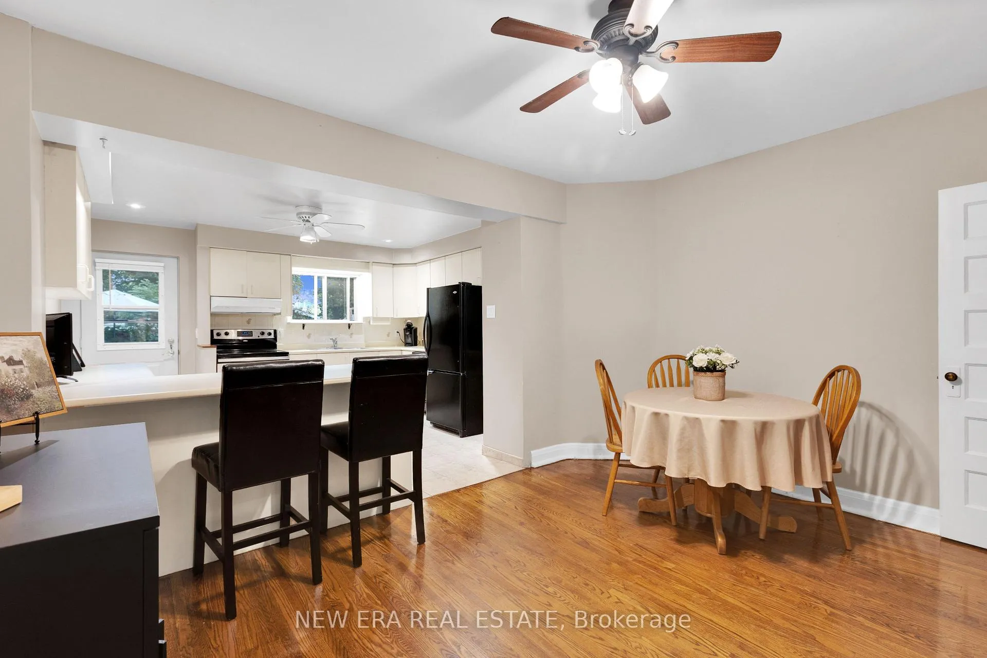 Photo 7 of 8 Page Avenue, Toronto, Runnymede-Bloor West Village — HOMEH