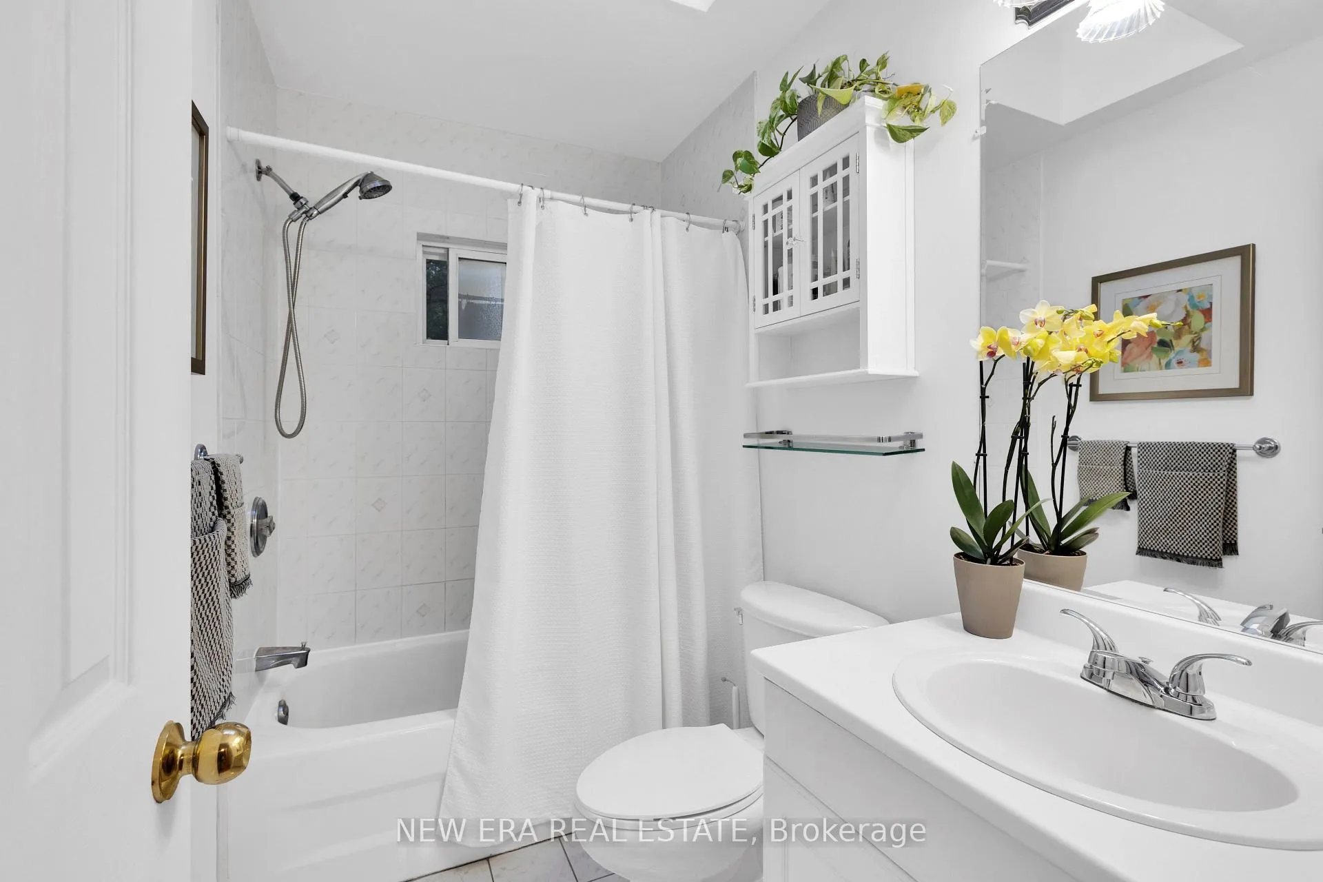 Photo 28 of 8 Page Avenue, Toronto, Runnymede-Bloor West Village — HOMEH