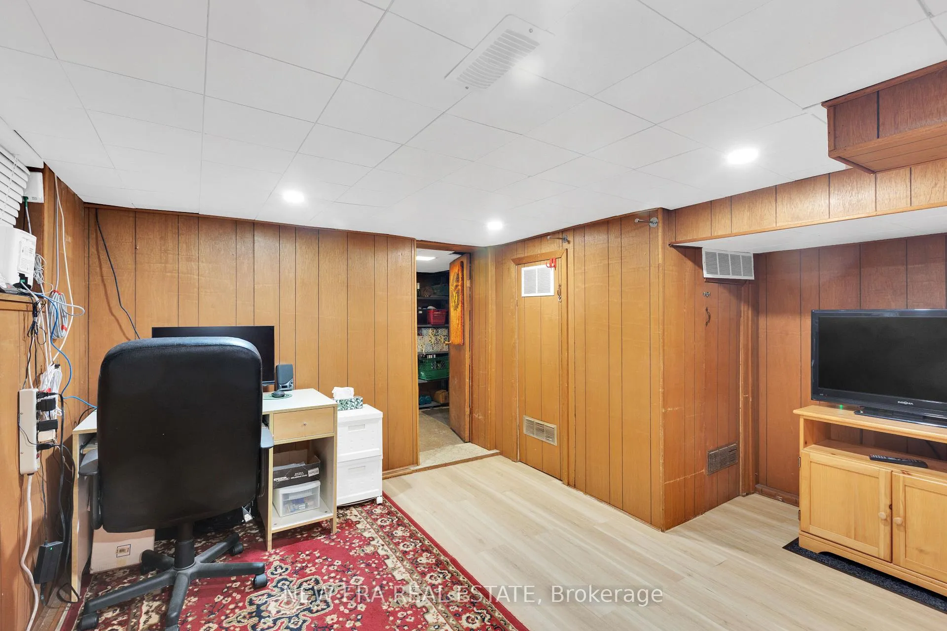 Photo 32 of 8 Page Avenue, Toronto, Runnymede-Bloor West Village — HOMEH