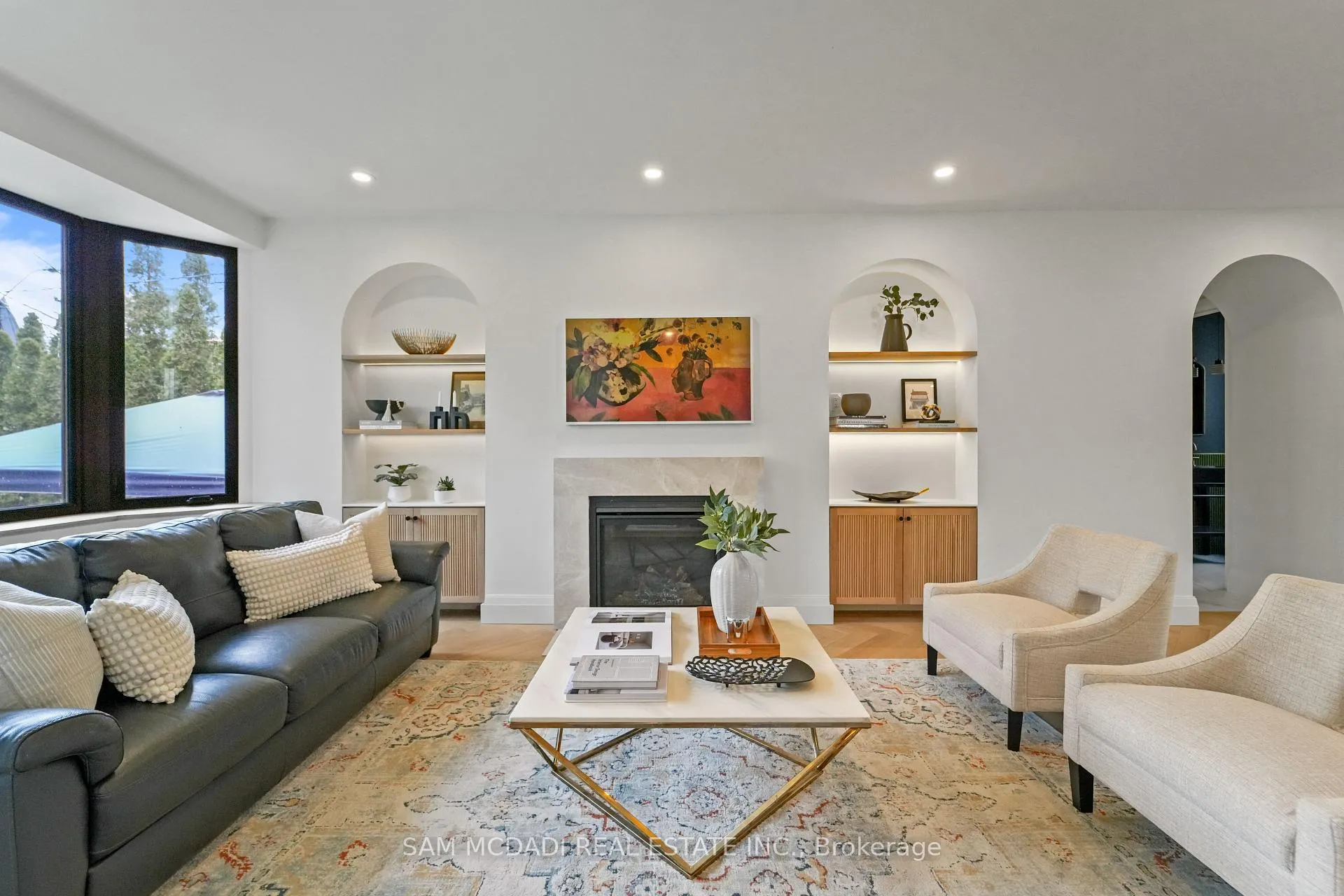 Photo 7 of 130 Lake Promenade, Etobicoke, Long Branch — HOMEH