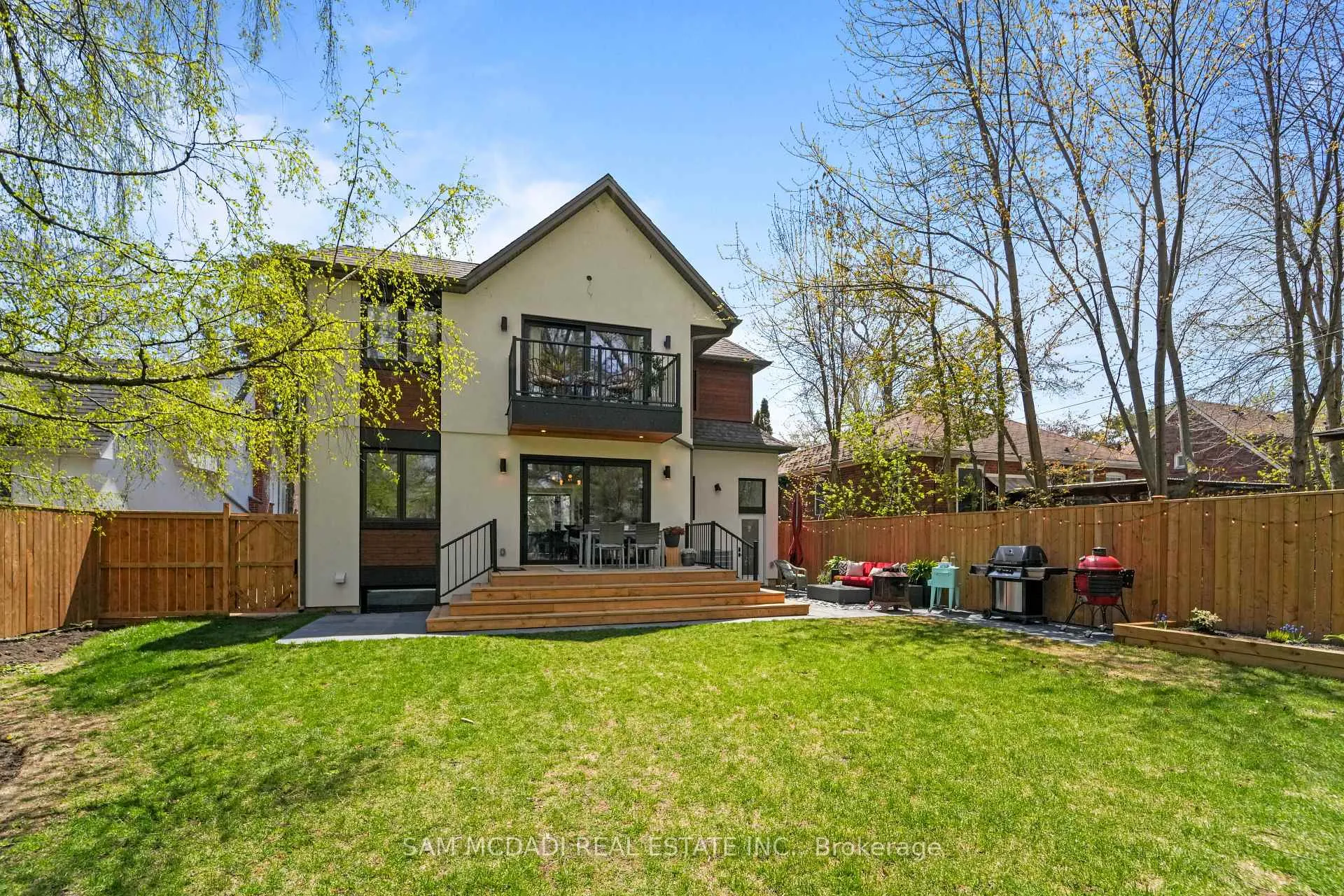 Photo 40 of 130 Lake Promenade, Etobicoke, Long Branch — HOMEH