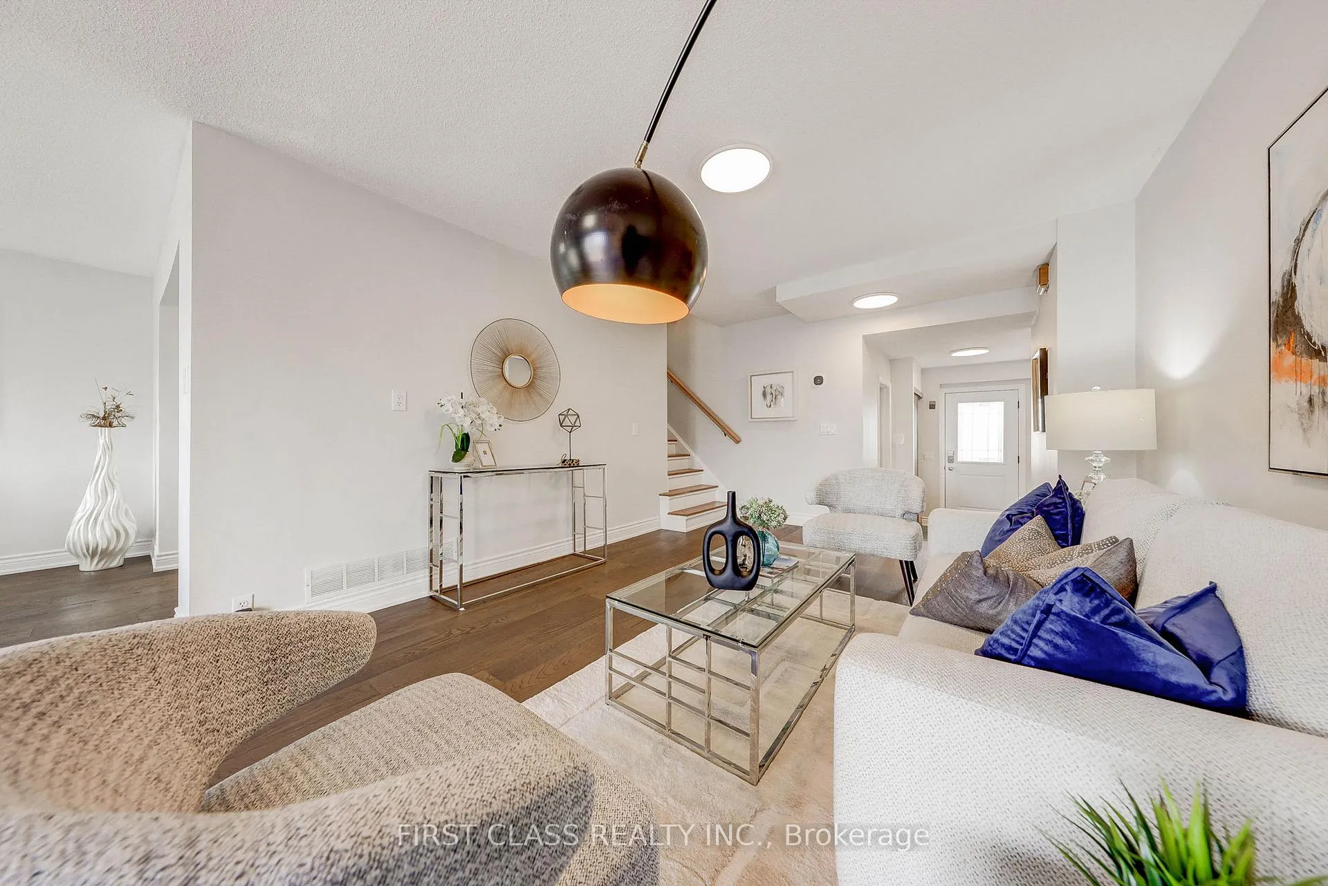 Photo 6 of 85 Madsen Crescent, Markham, Markville — HOMEH