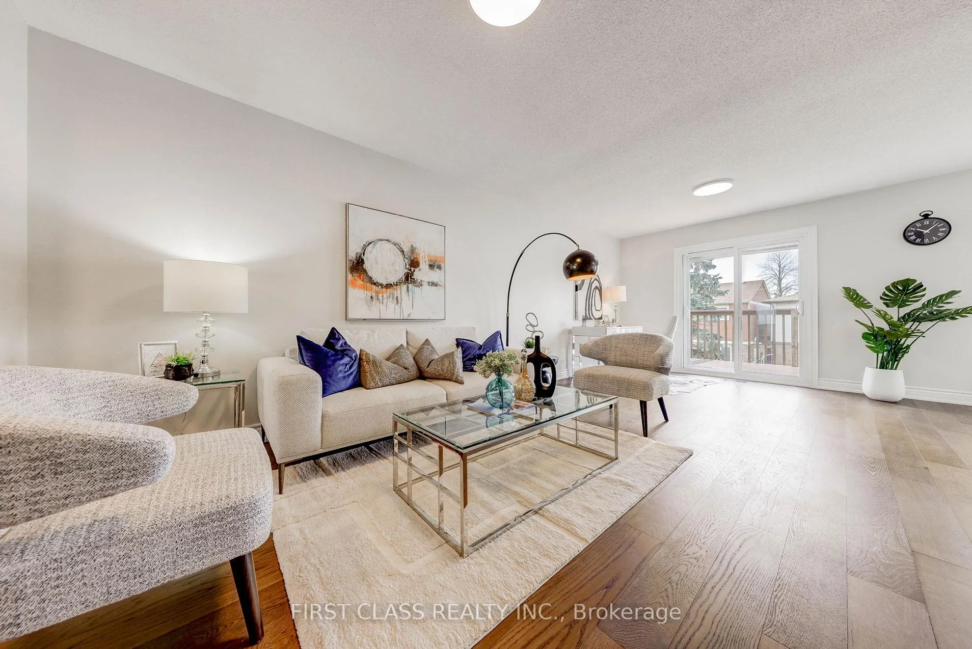 Photo 7 of 85 Madsen Crescent, Markham, Markville — HOMEH