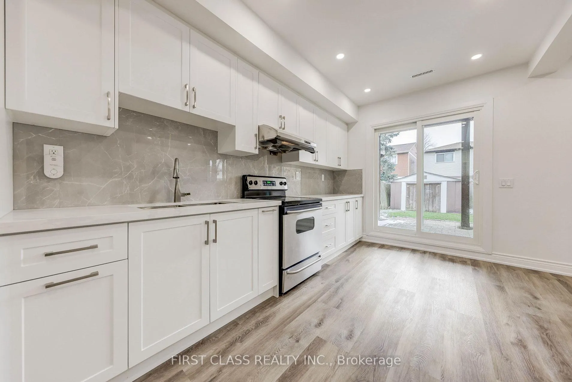 Photo 25 of 85 Madsen Crescent, Markham, Markville — HOMEH