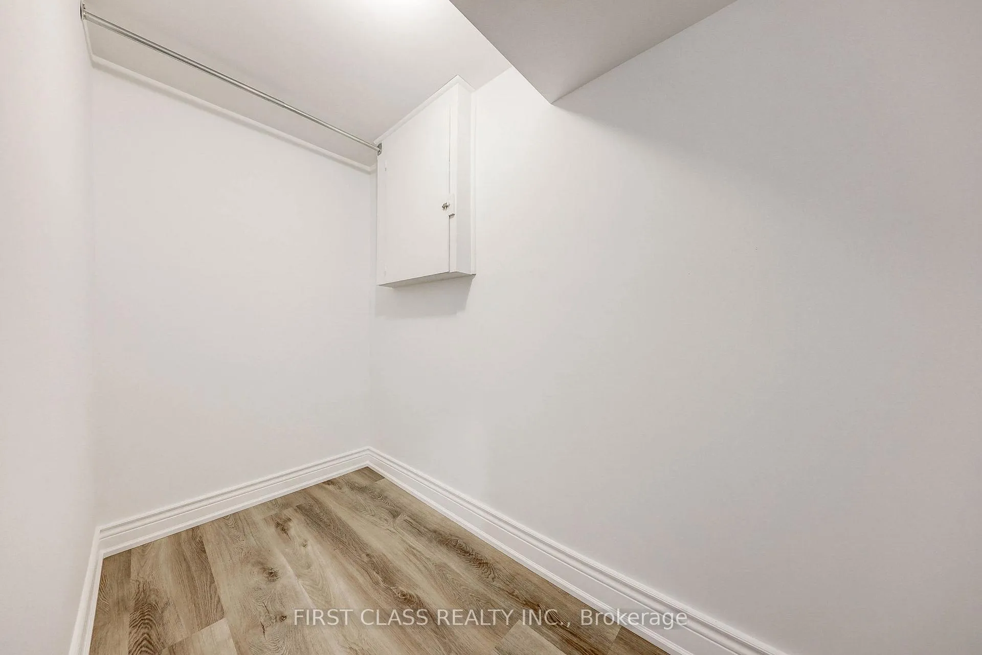 Photo 29 of 85 Madsen Crescent, Markham, Markville — HOMEH