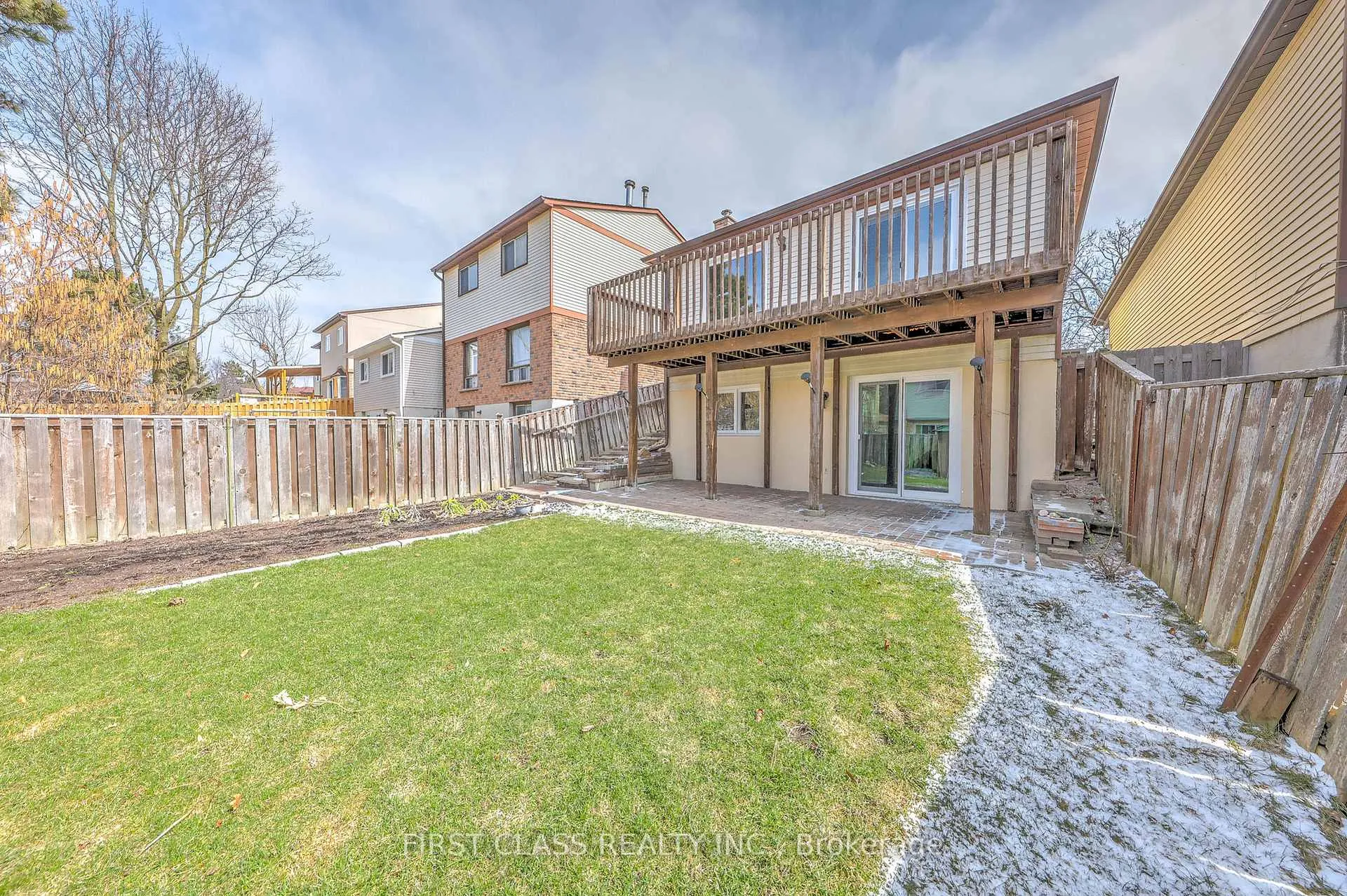 Photo 32 of 85 Madsen Crescent, Markham, Markville — HOMEH