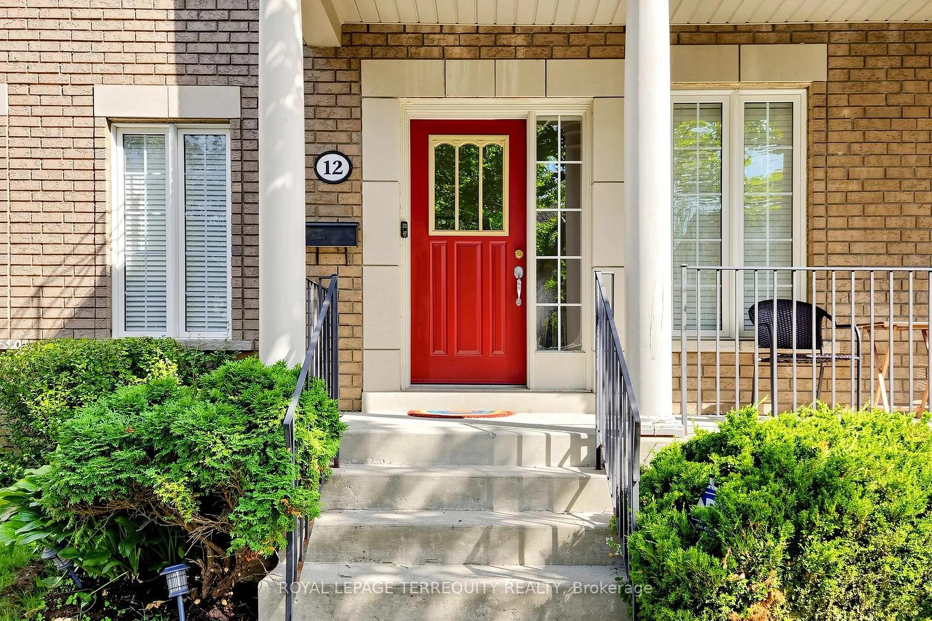Photo 4 of 12 Ballantyne Drive, Ajax, Northwest Ajax — HOMEH