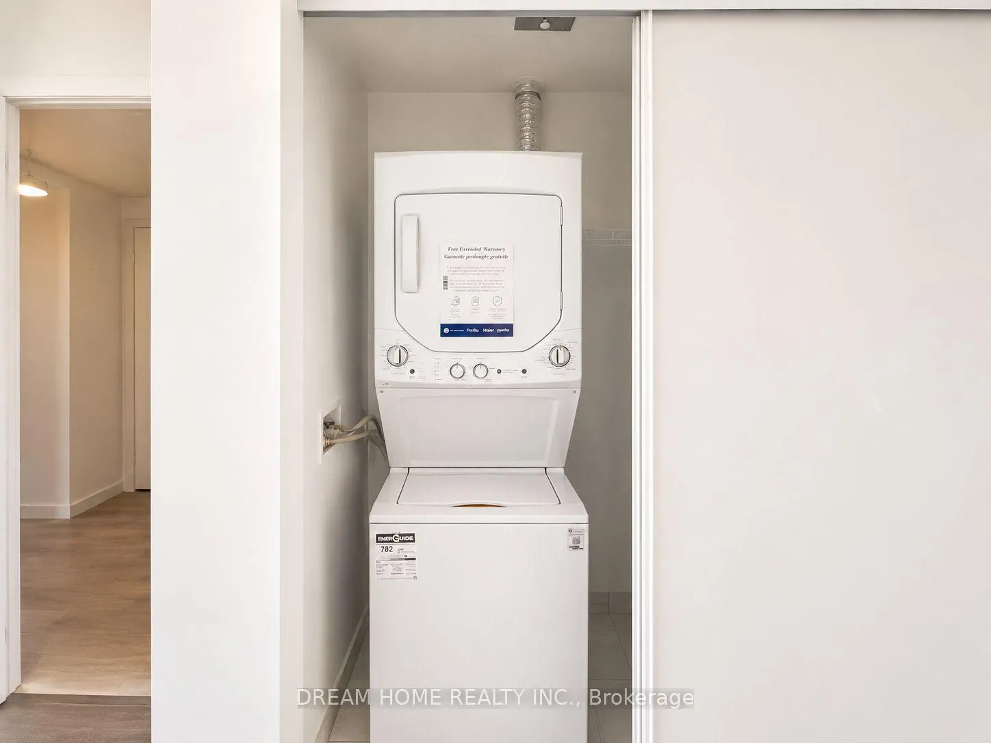 Photo 8 of Unit 810, 285 Dufferin Street, Toronto, South Parkdale — HOMEH