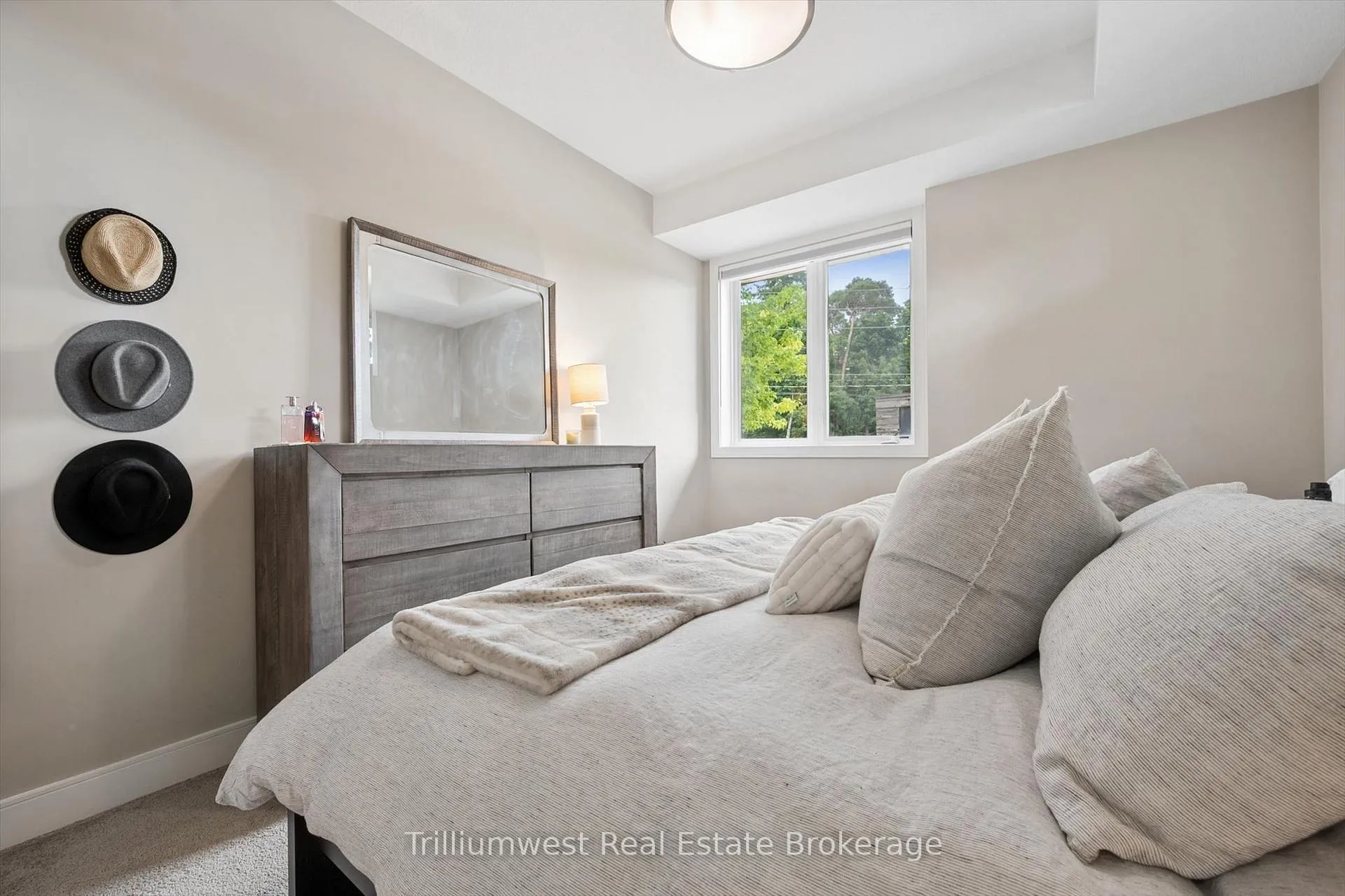 Photo 20 of Unit 9, 32 Arkell Road, Guelph, Kortright East — HOMEH