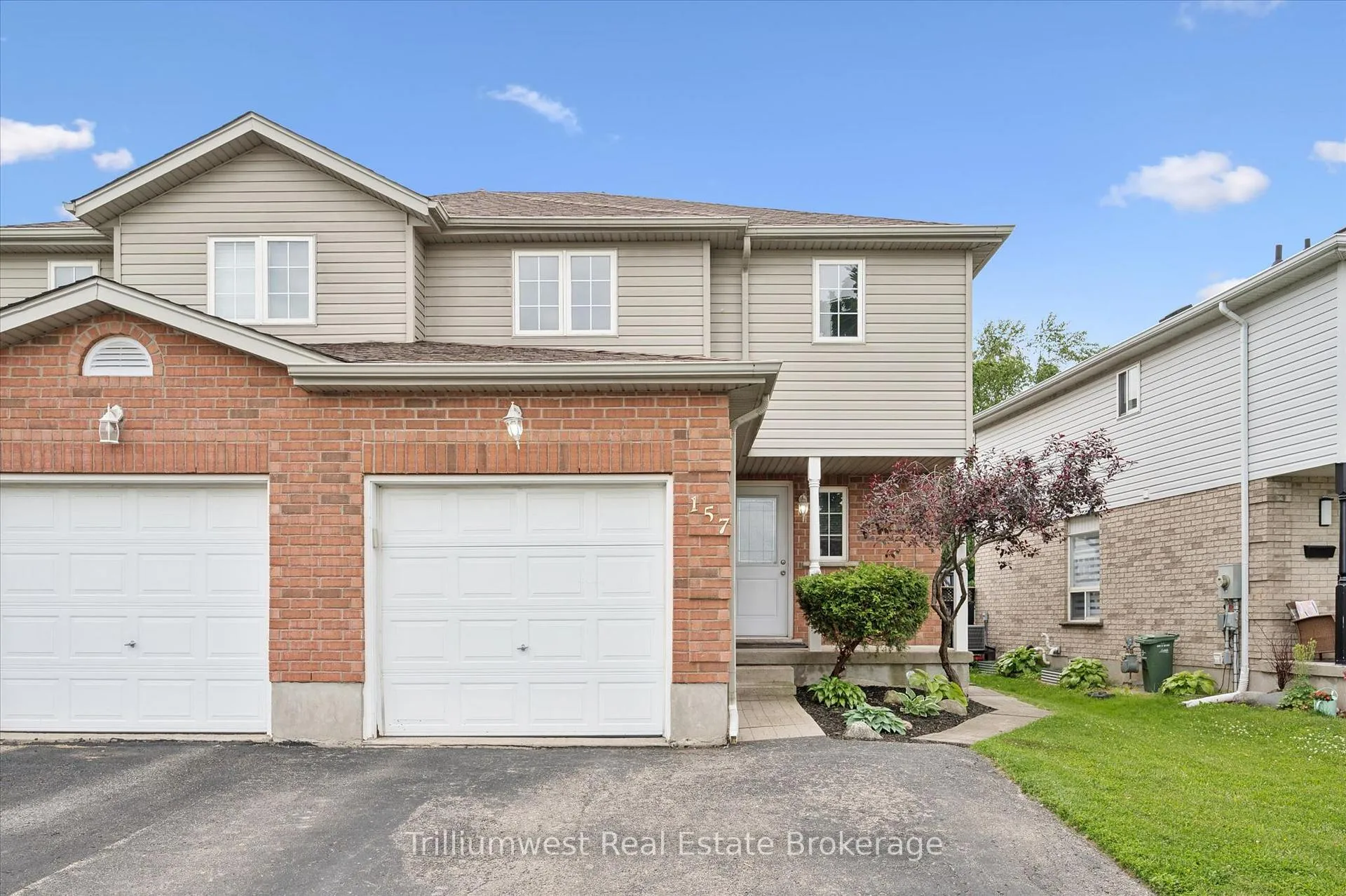 Photo 3 of 157 Stephanie Drive, Guelph, Willow West/Sugarbush/West Acres — HOMEH