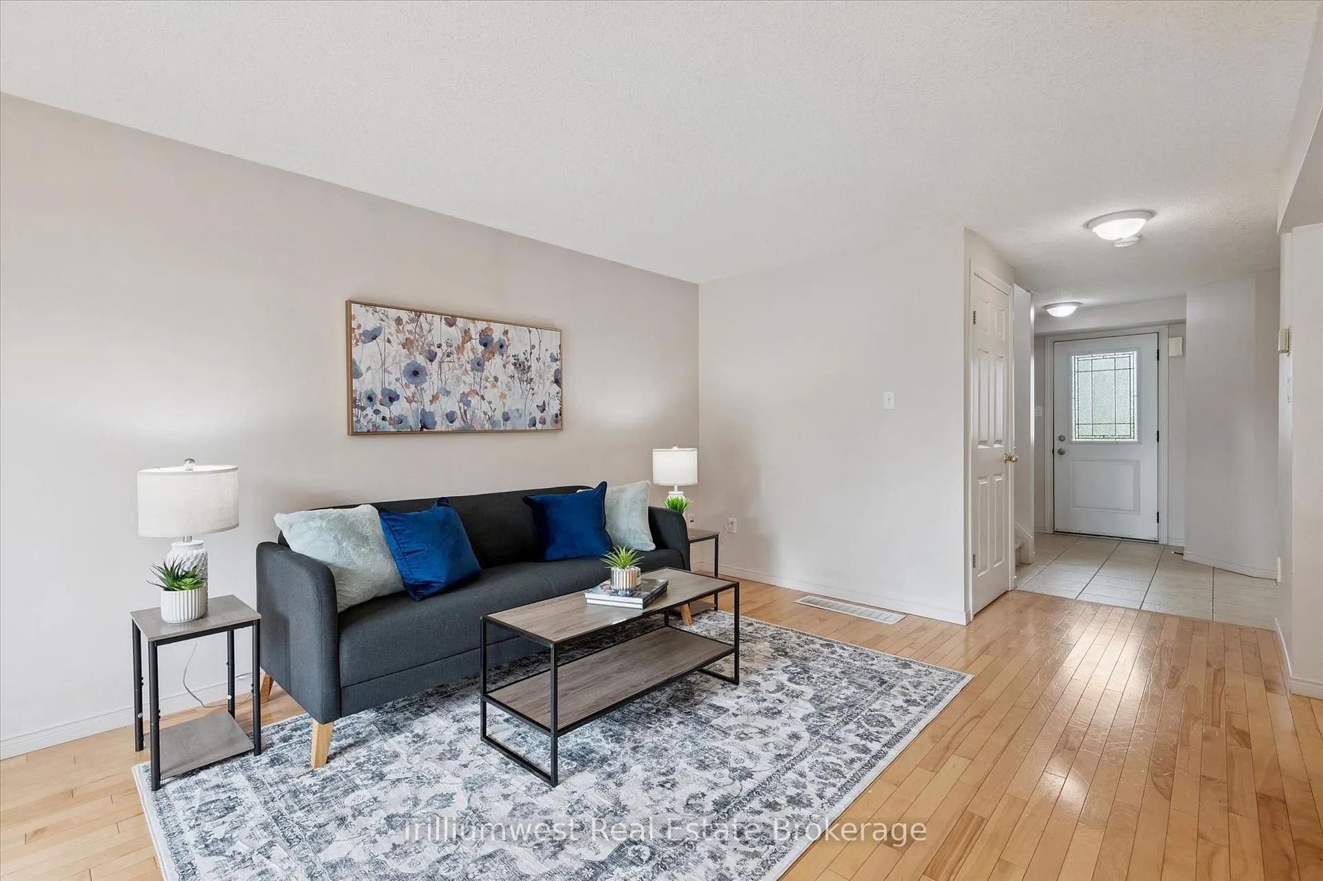 Photo 6 of 157 Stephanie Drive, Guelph, Willow West/Sugarbush/West Acres — HOMEH