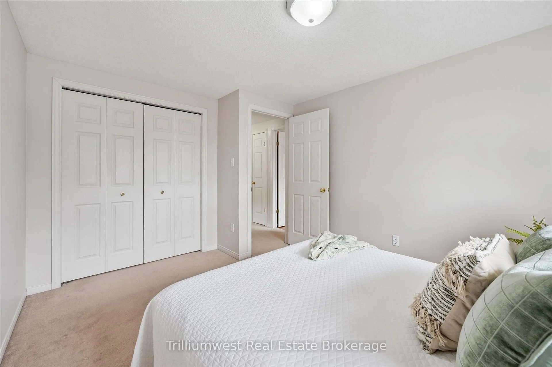 Photo 23 of 157 Stephanie Drive, Guelph, Willow West/Sugarbush/West Acres — HOMEH