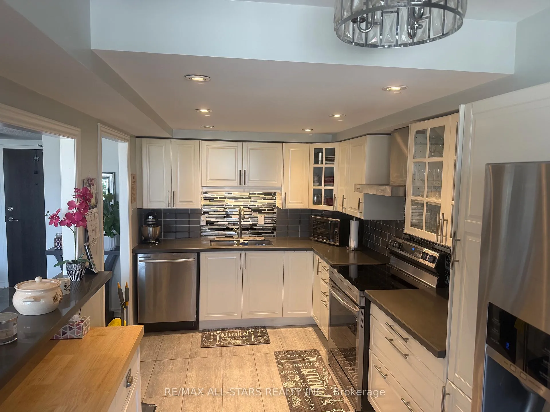 Photo 1 of Unit 1607, 4725 Sheppard Avenue E, Scarborough, Agincourt South-Malvern West — HOMEH