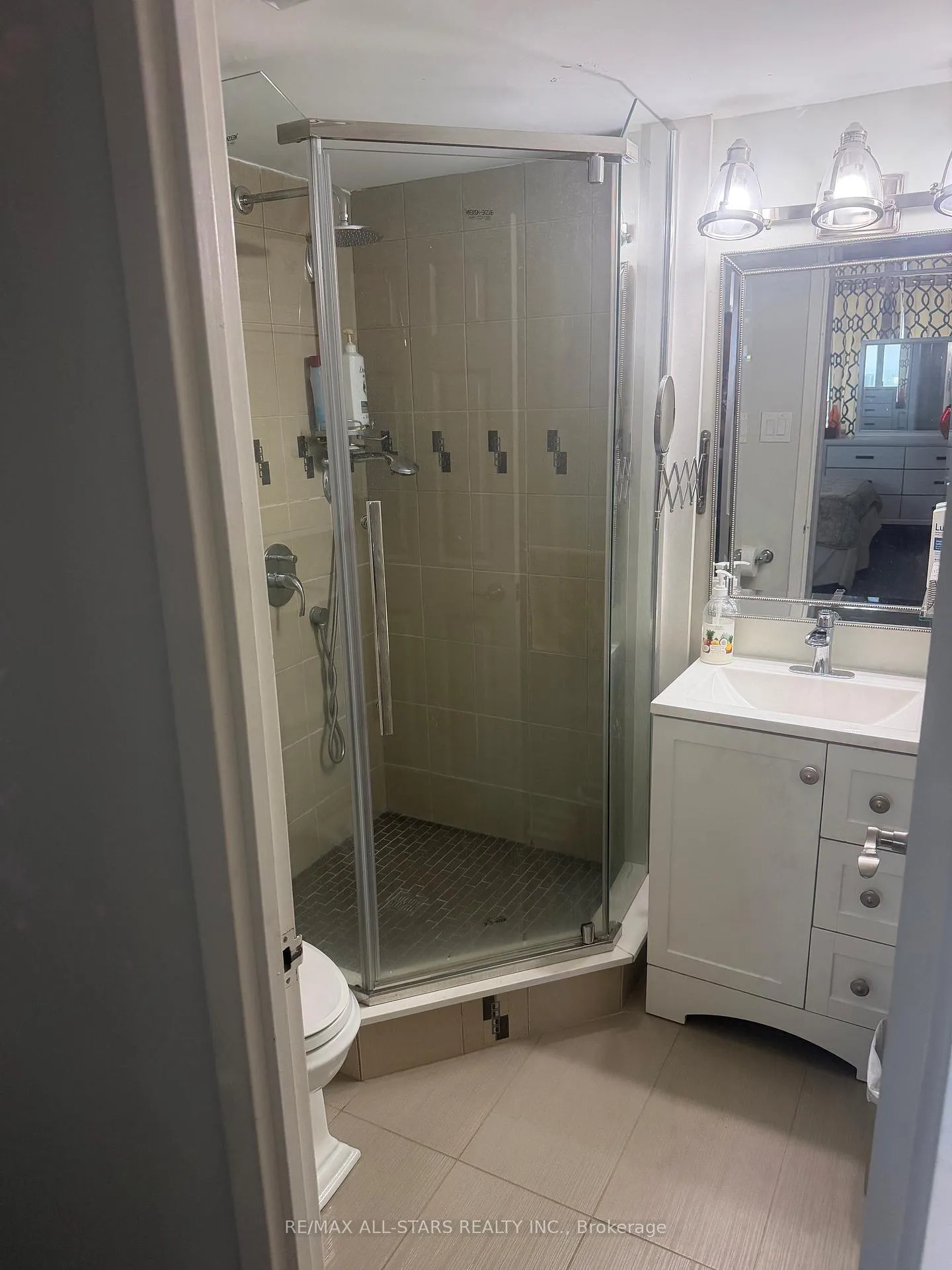Photo 10 of Unit 1607, 4725 Sheppard Avenue E, Scarborough, Agincourt South-Malvern West — HOMEH