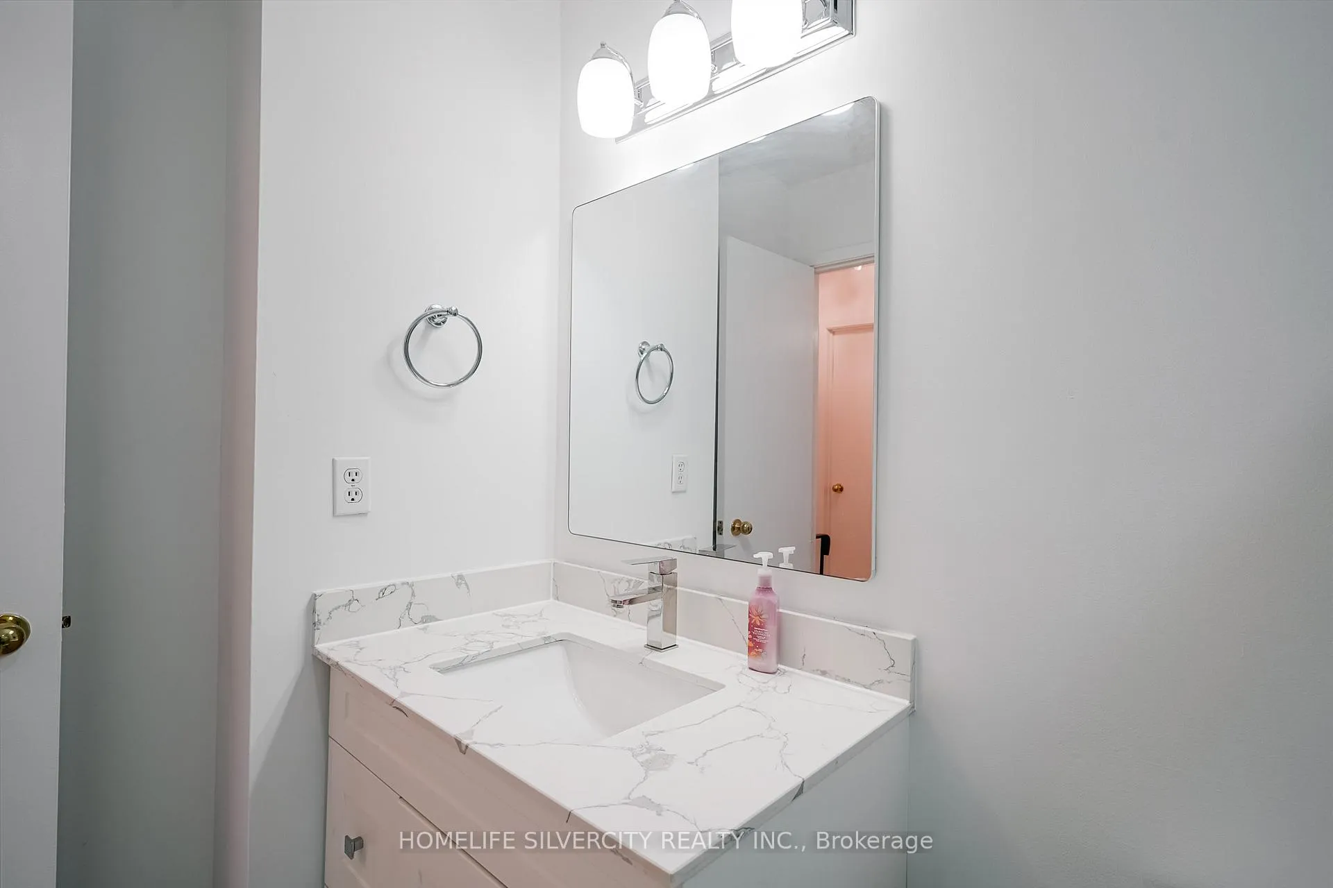 Photo 28 of Unit 57, 235 Bronte Street S, Milton, Old Milton — HOMEH