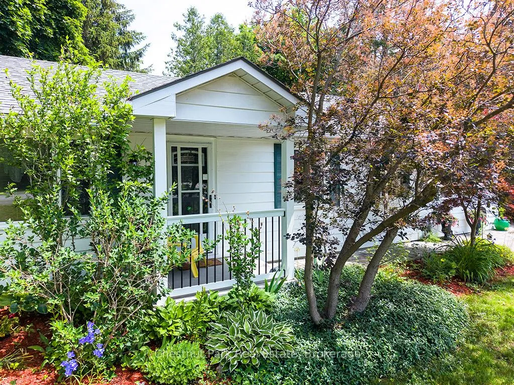 Photo 10 of 333 Oak Street, Collingwood — HOMEH