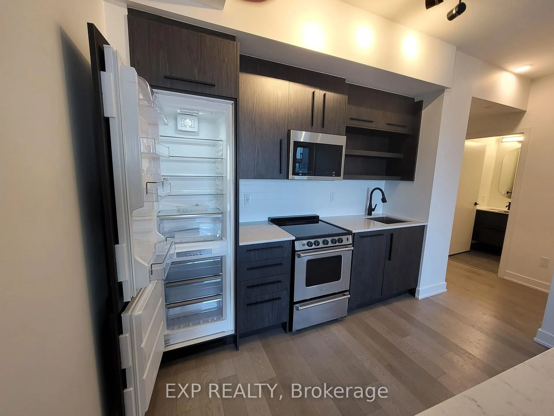 Photo 5 of Unit 407, 560 Rideau Street, Ottawa, Sandy Hill — HOMEH