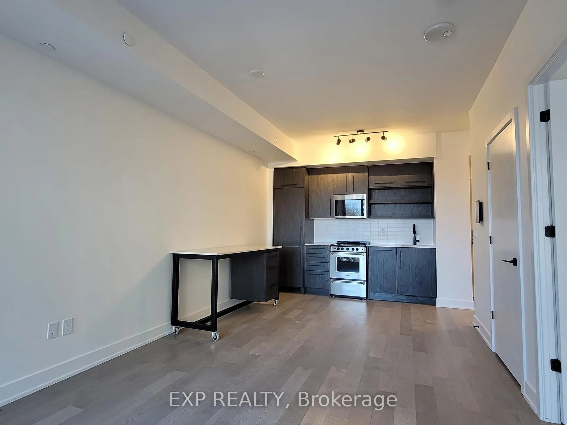Photo 8 of Unit 407, 560 Rideau Street, Ottawa, Sandy Hill — HOMEH