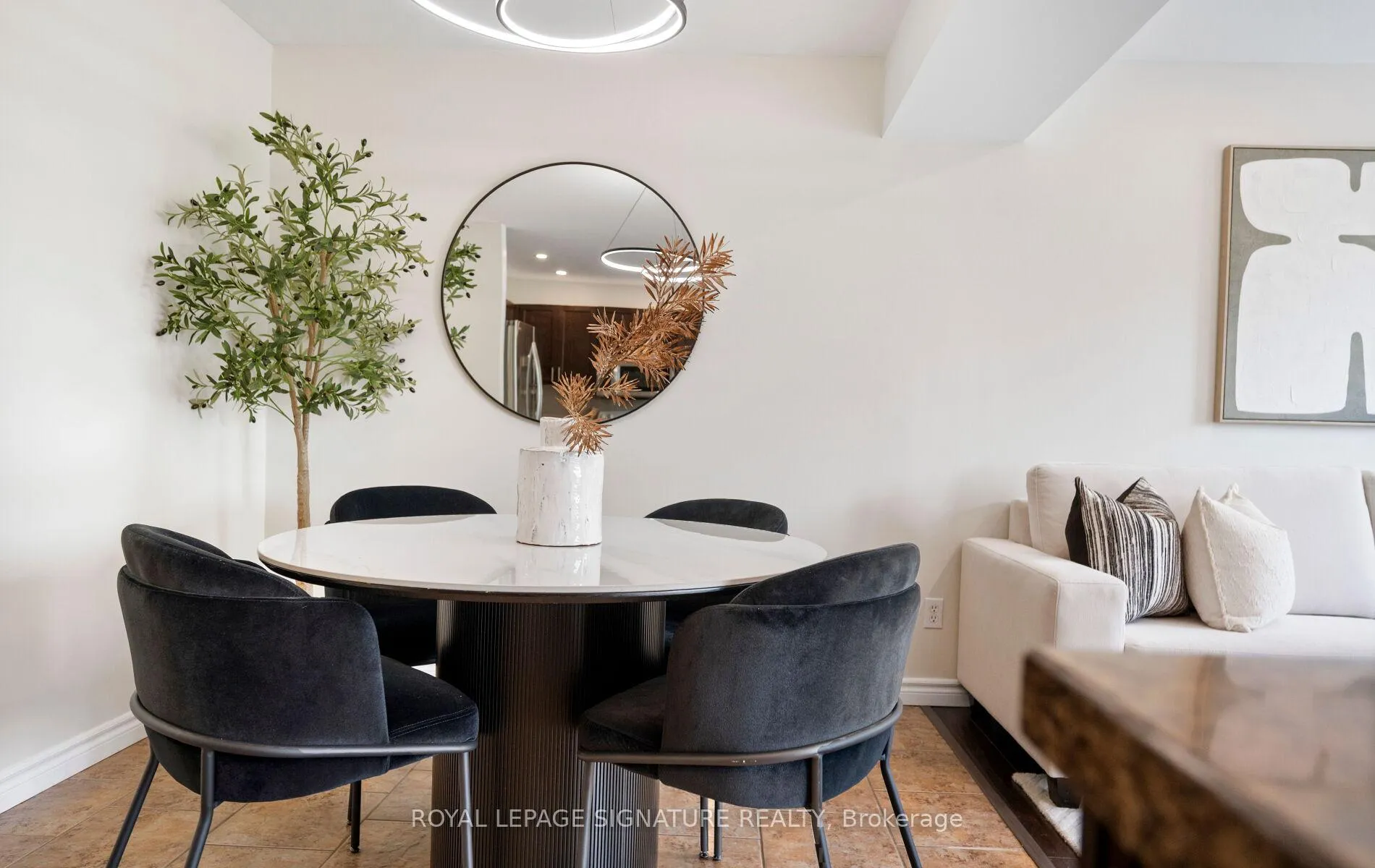 Photo 12 of 61 Thames Way, Hamilton, Mount Hope — HOMEH