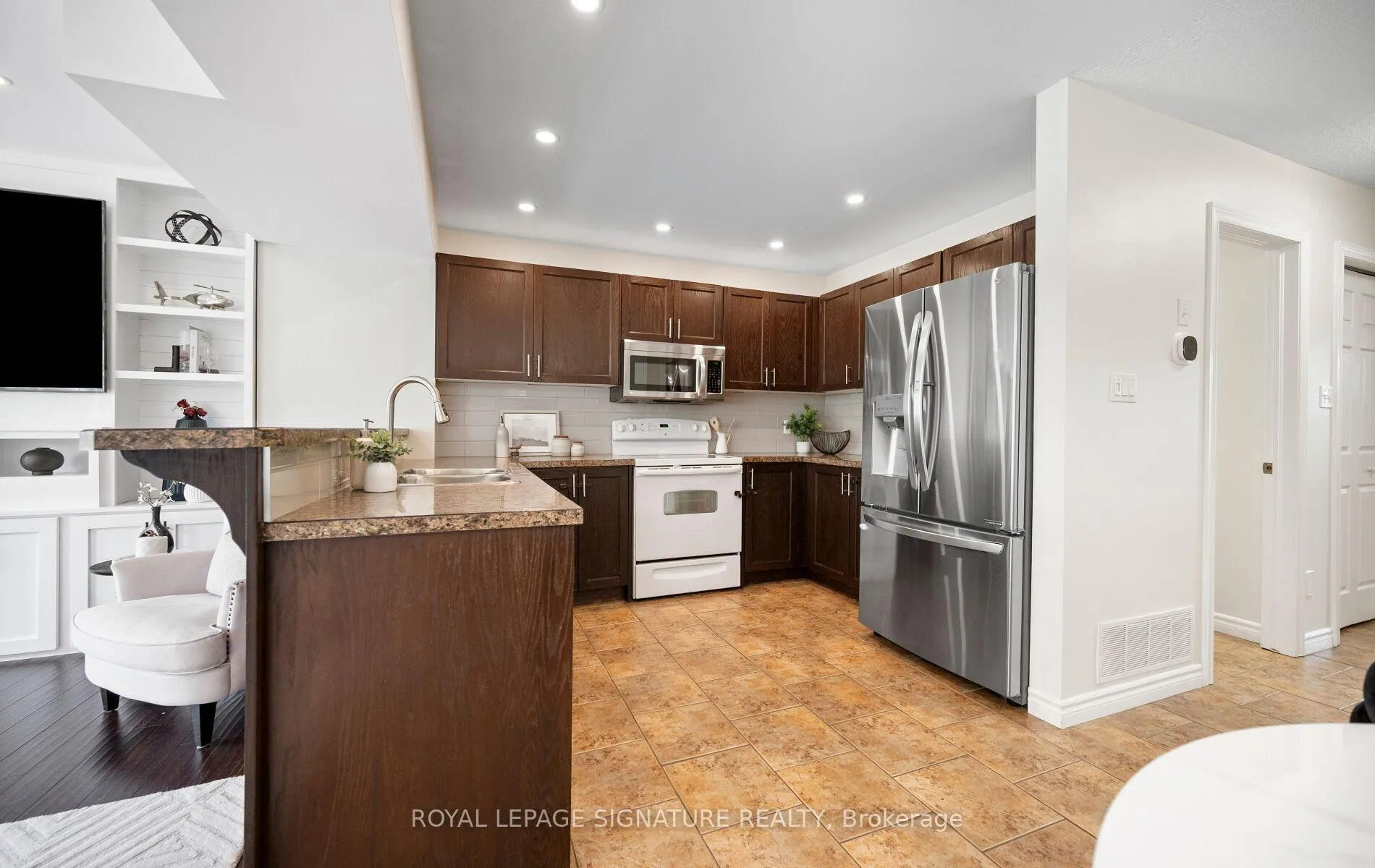 Photo 14 of 61 Thames Way, Hamilton, Mount Hope — HOMEH
