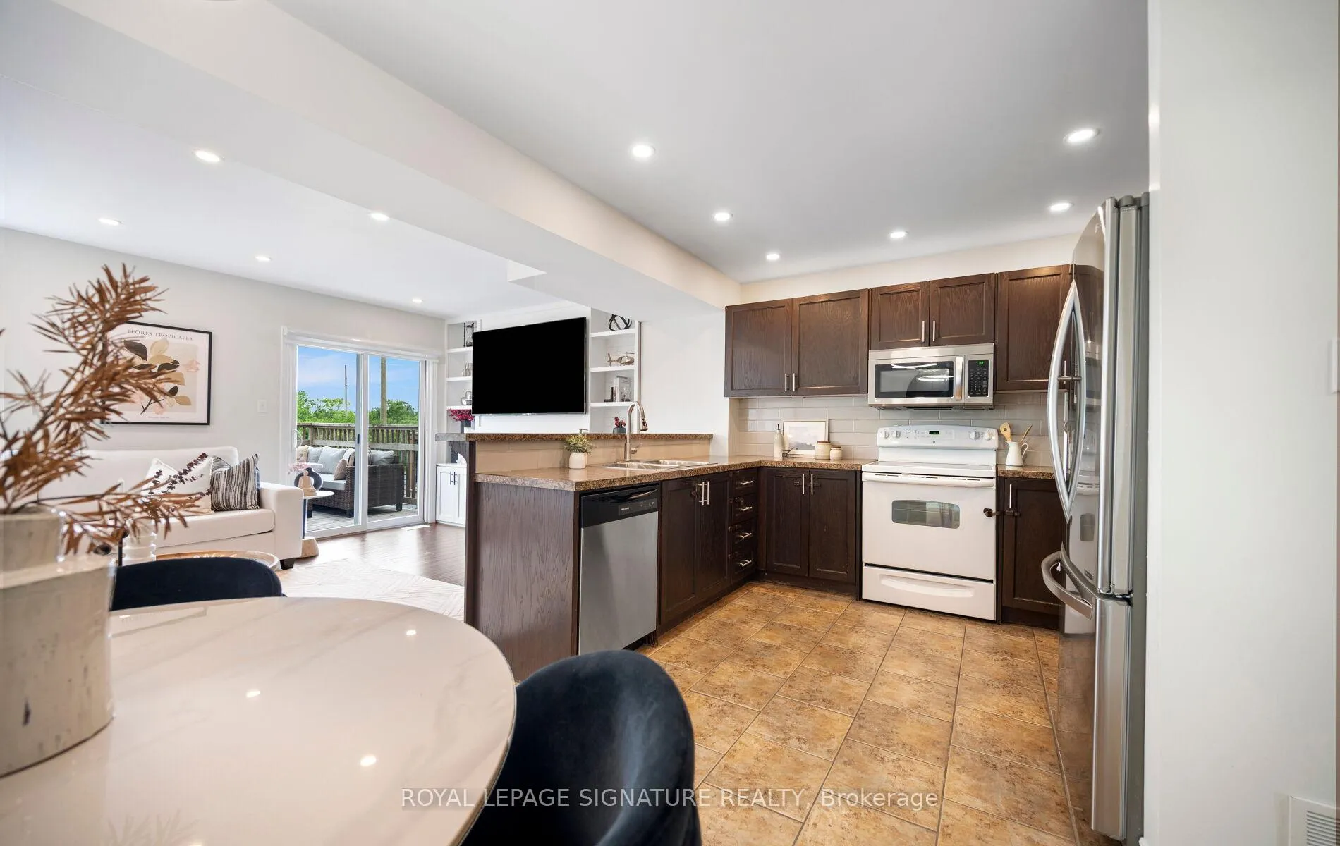 Photo 16 of 61 Thames Way, Hamilton, Mount Hope — HOMEH