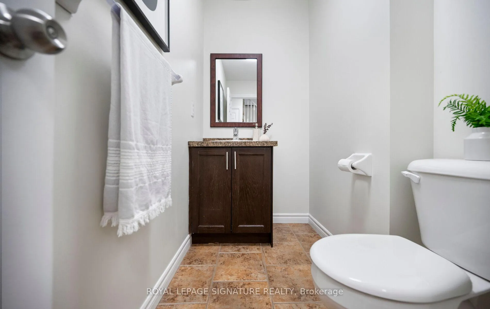 Photo 21 of 61 Thames Way, Hamilton, Mount Hope — HOMEH