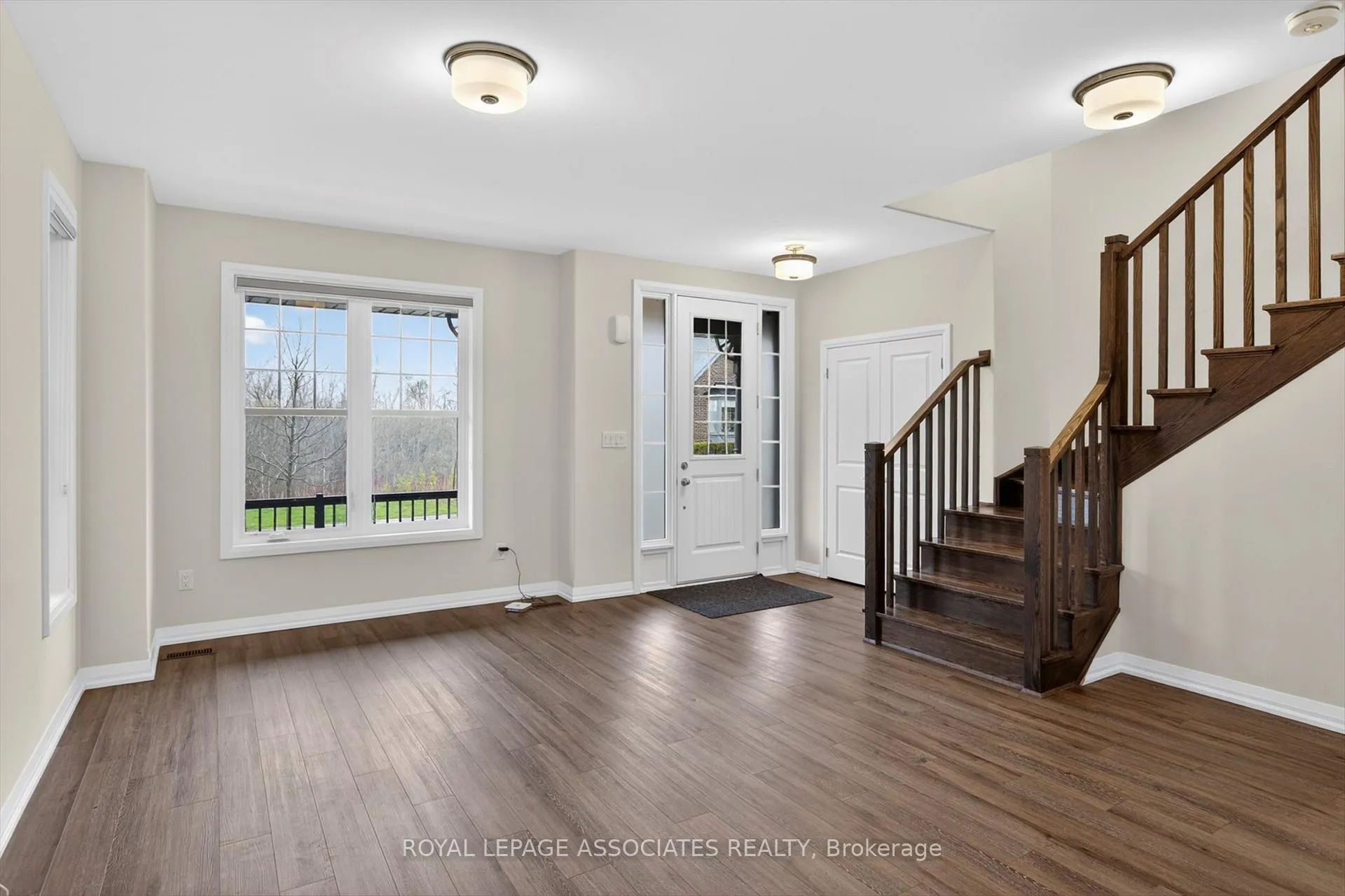 Photo 5 of 1047 Rippingale Trail, Peterborough, Northcrest Ward 5 — HOMEH