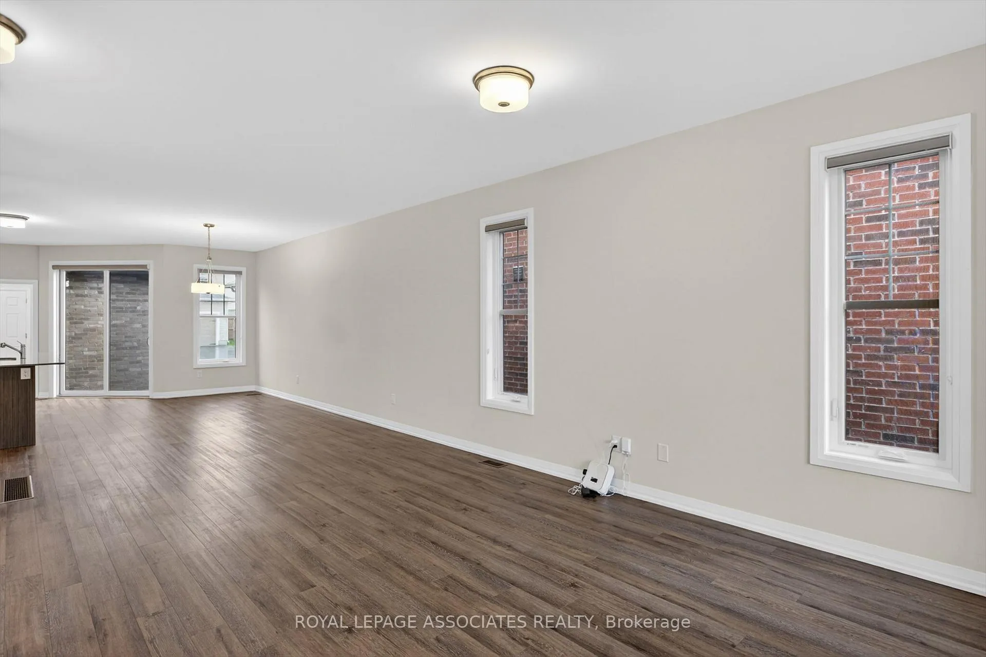 Photo 7 of 1047 Rippingale Trail, Peterborough, Northcrest Ward 5 — HOMEH