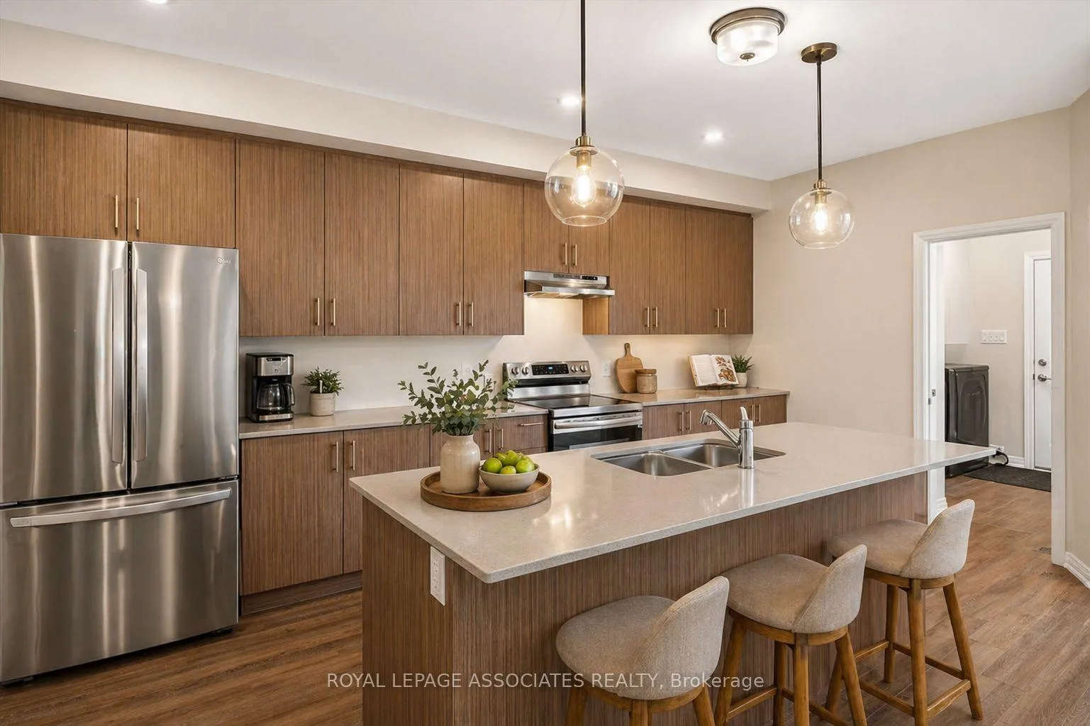 Photo 9 of 1047 Rippingale Trail, Peterborough, Northcrest Ward 5 — HOMEH