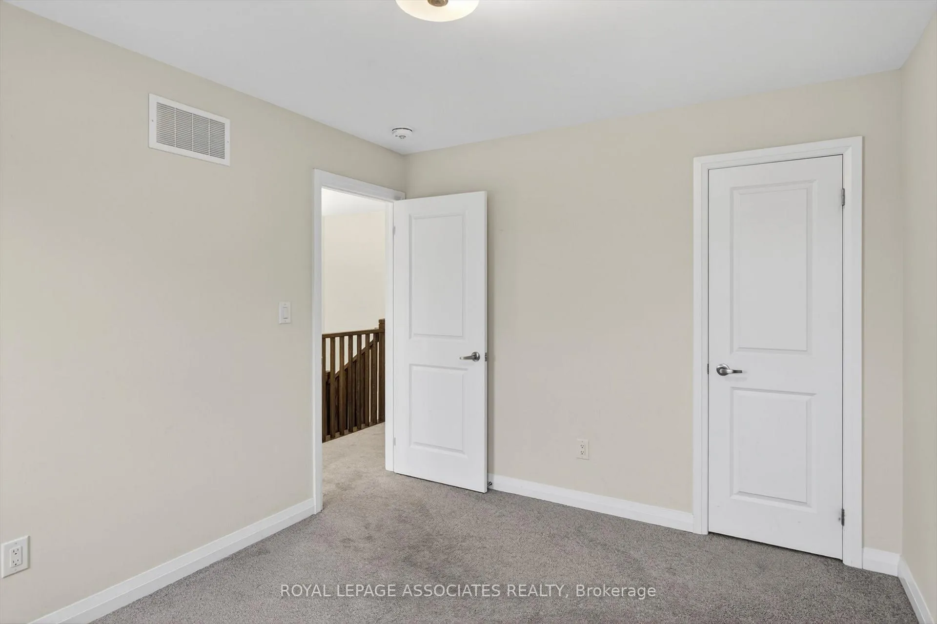 Photo 18 of 1047 Rippingale Trail, Peterborough, Northcrest Ward 5 — HOMEH