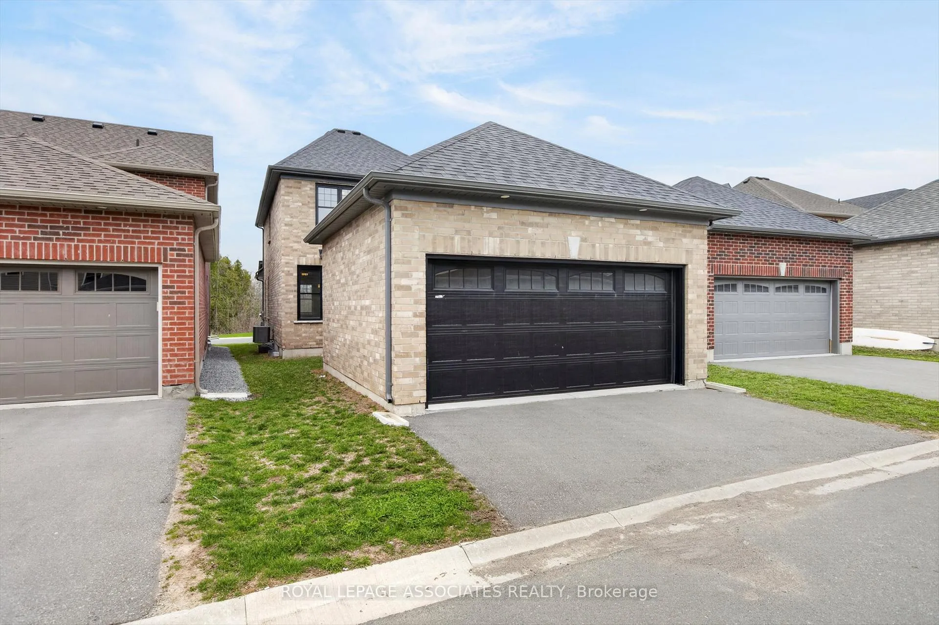 Photo 24 of 1047 Rippingale Trail, Peterborough, Northcrest Ward 5 — HOMEH