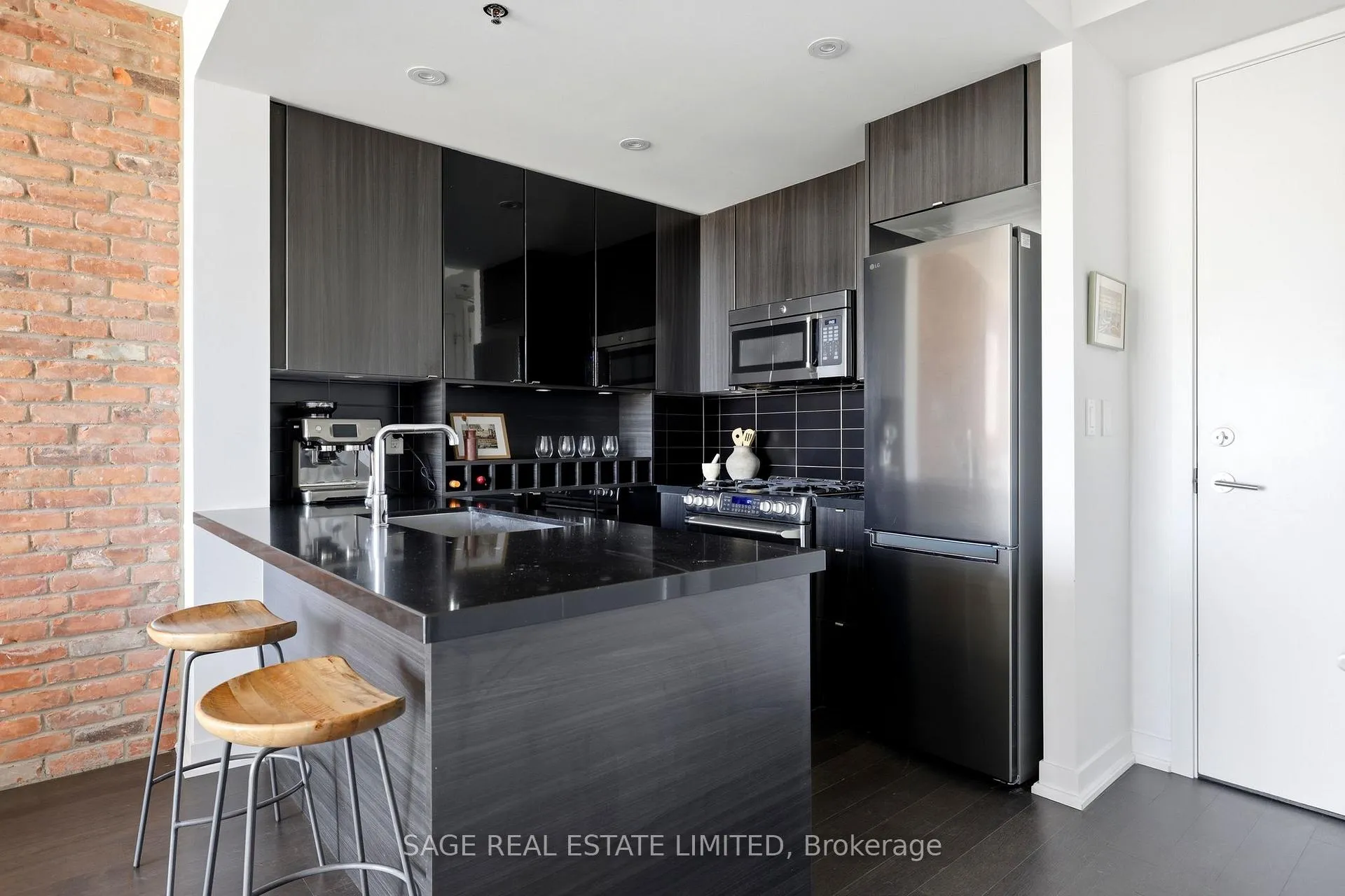 Photo 12 of Unit 402, 88 Colgate Avenue, Toronto, South Riverdale — HOMEH