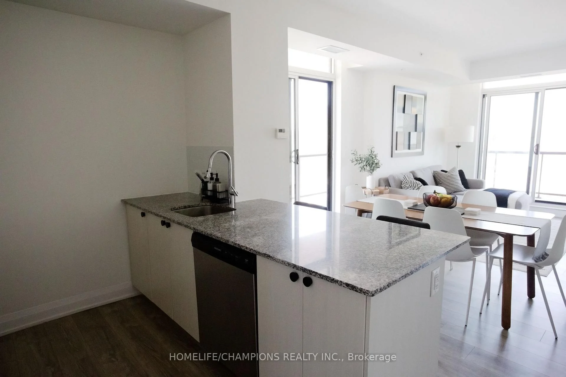 Photo 55 of Unit 610, 3655 Kingston Road, Scarborough, Scarborough Village — HOMEH