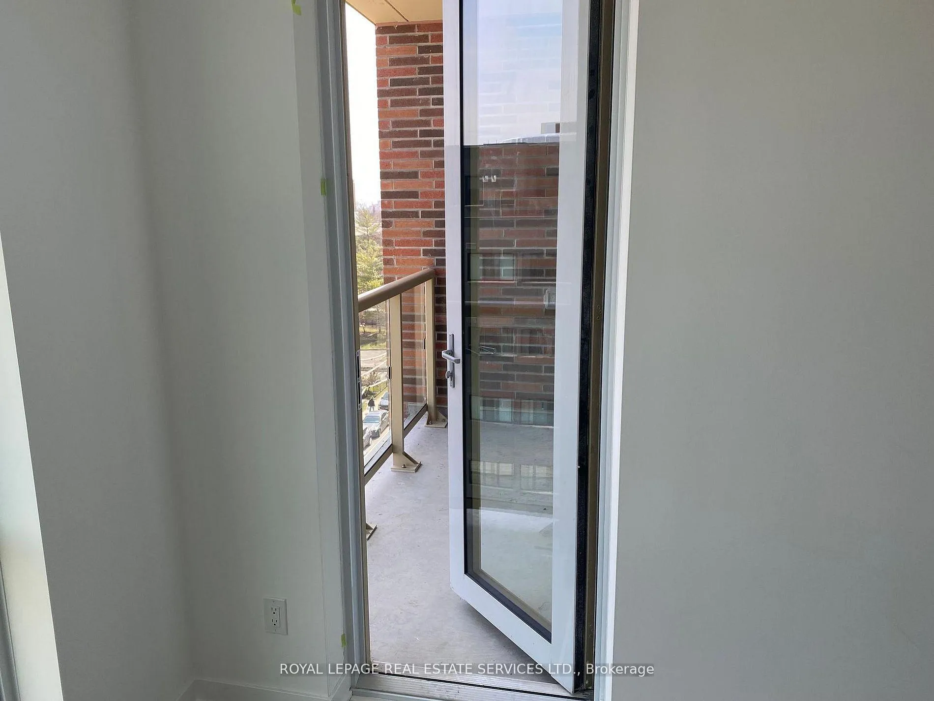 Photo 13 of Unit 621, 1787 St Clair Avenue W, Toronto, Weston-Pellam Park — HOMEH