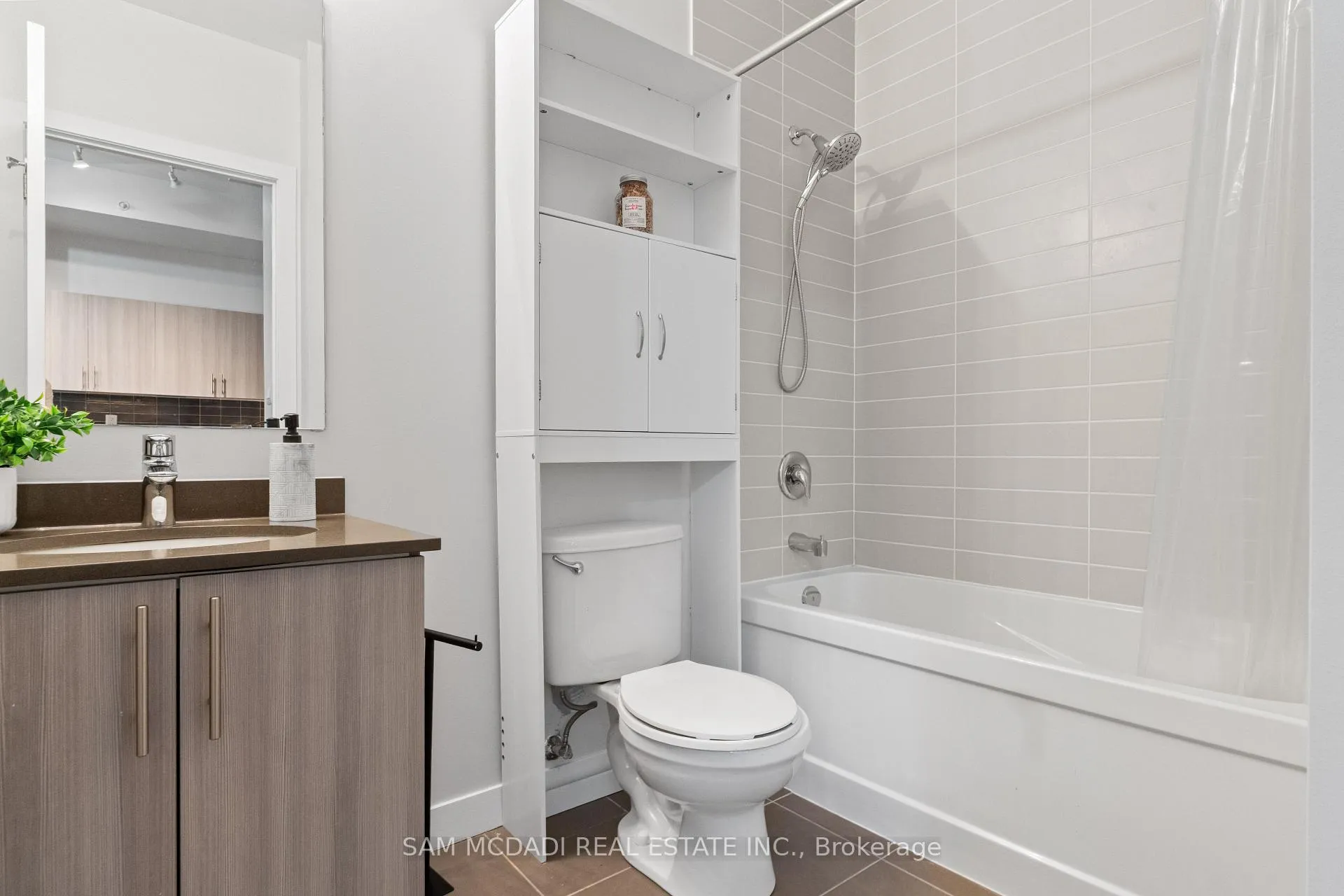 Photo 7 of Unit #115, 1284 Guelph Line, Burlington, Mountainside — HOMEH