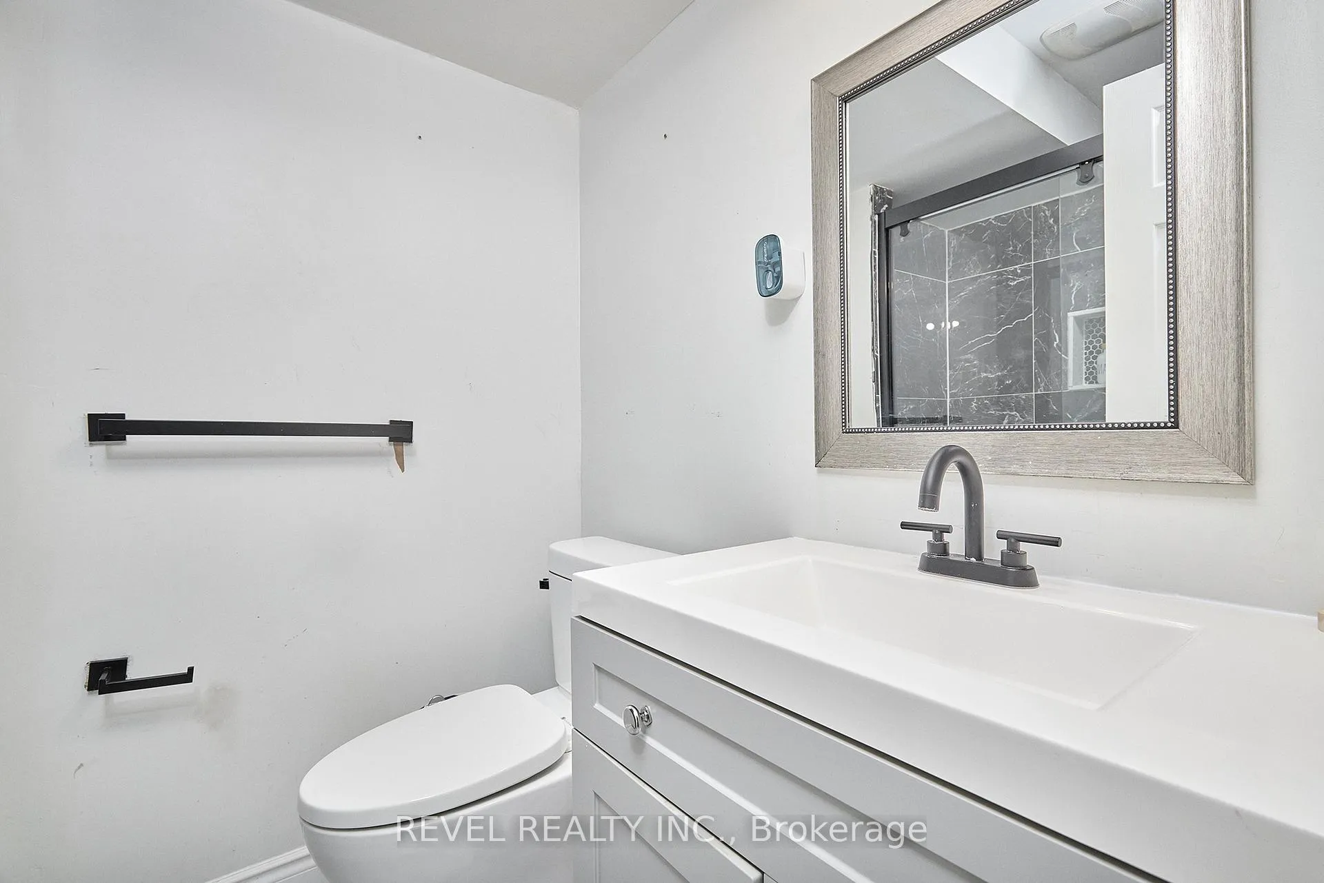 Photo 31 of 35 Manordale Crescent, Vaughan, Vellore Village — HOMEH