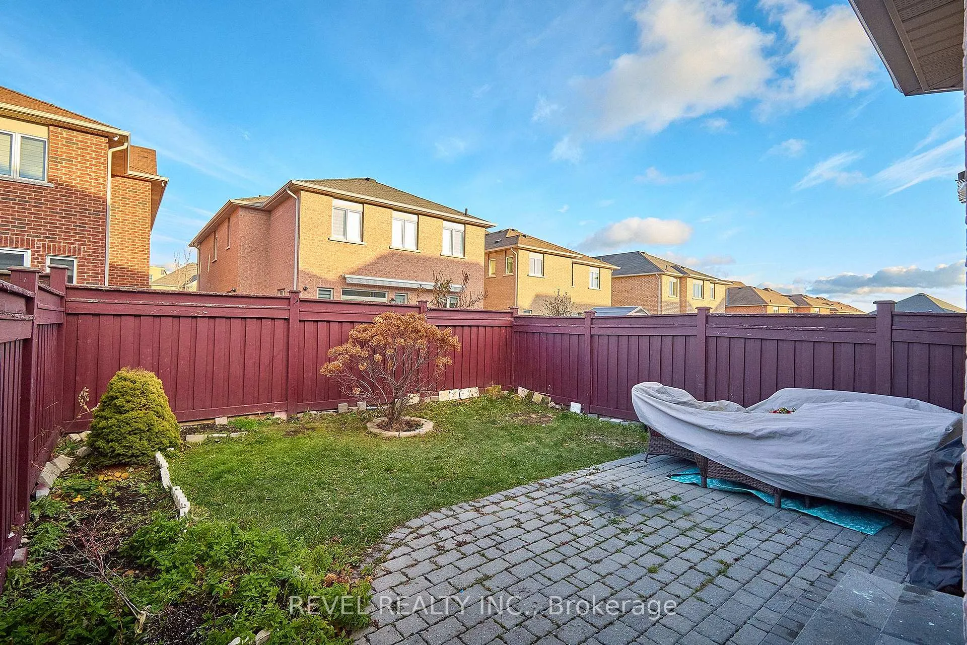 Photo 34 of 35 Manordale Crescent, Vaughan, Vellore Village — HOMEH