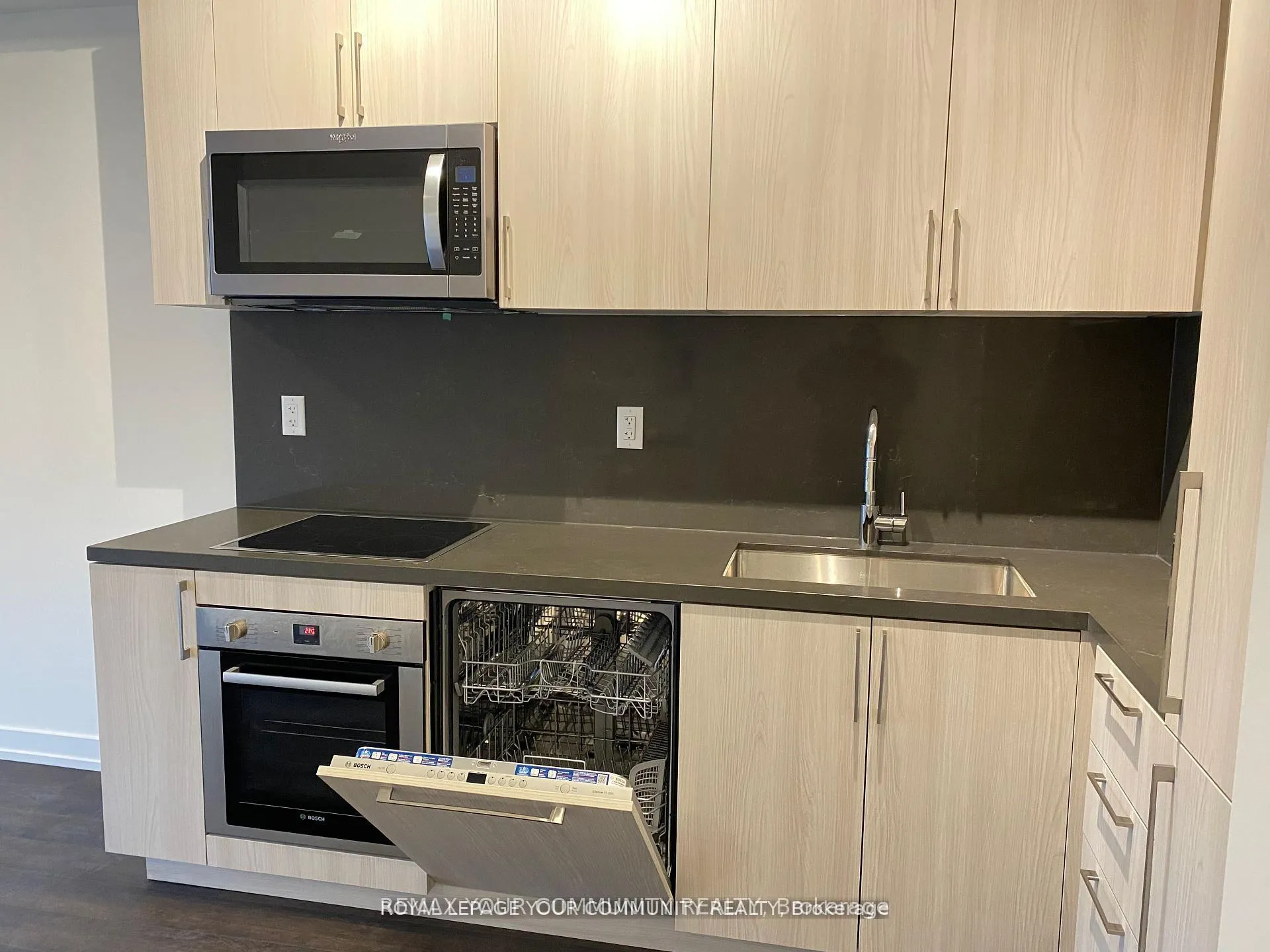 Photo 7 of Unit 1015, 1 Grandview Avenue, Markham, Grandview — HOMEH