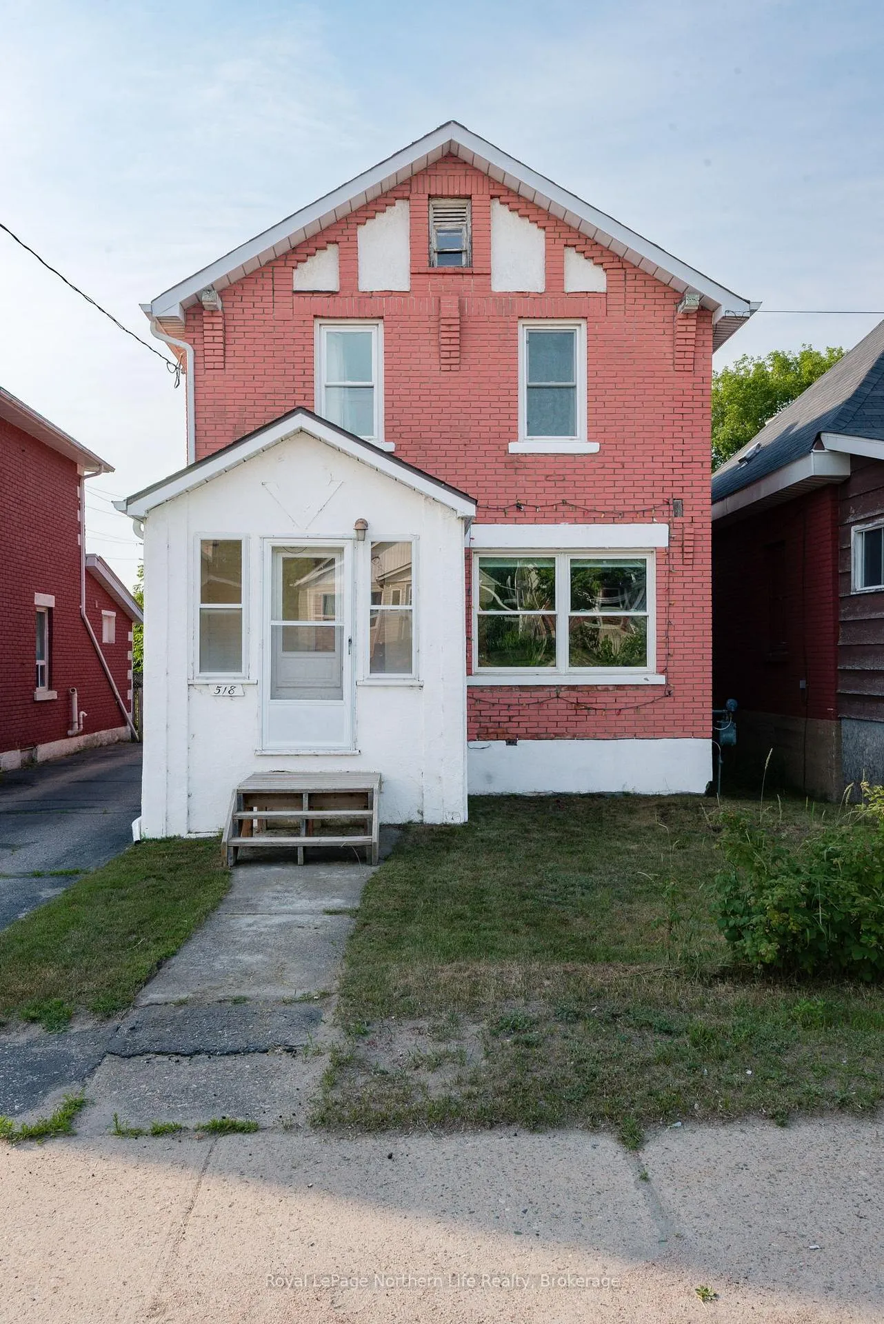 Front of 518 Metcalfe Street
